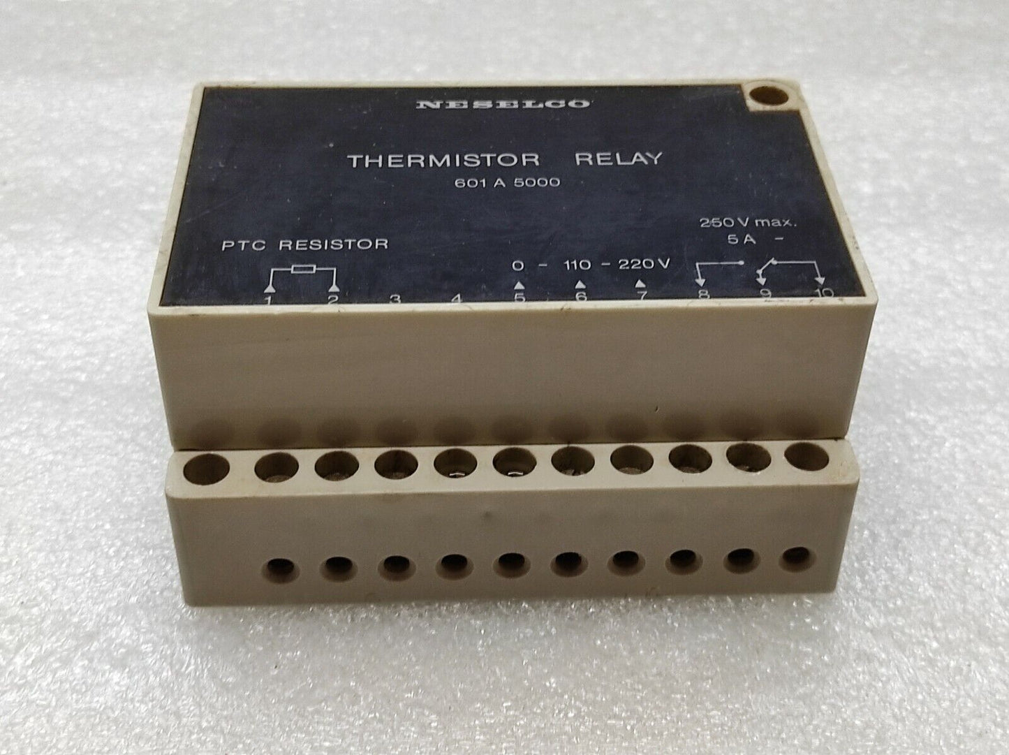 NESELCO 601 A 5000 THERMISTOR RELAY 601A5000