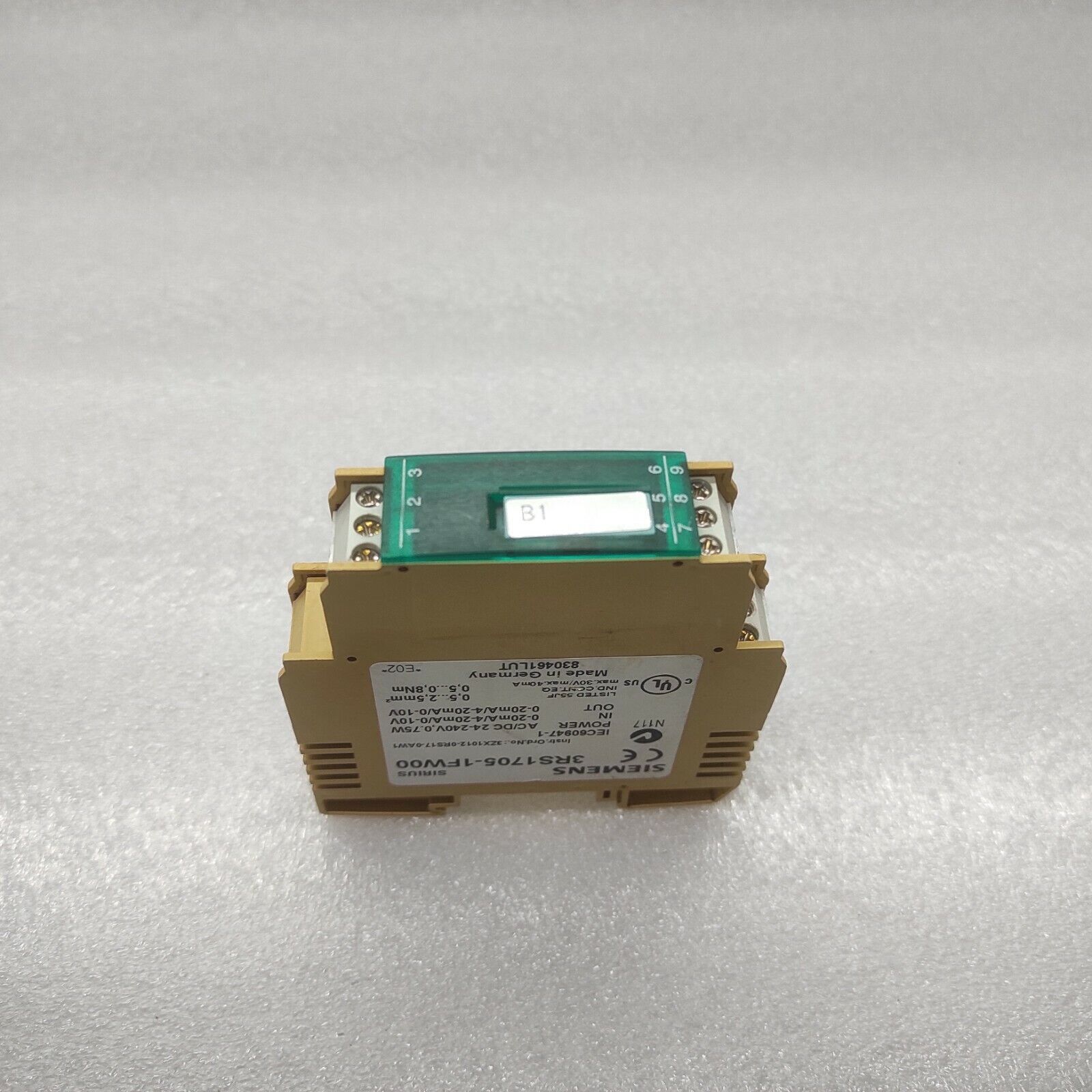 SIEMENS SIRIUS 3RS1705-1FW00 INTERFACE CONVERTER 