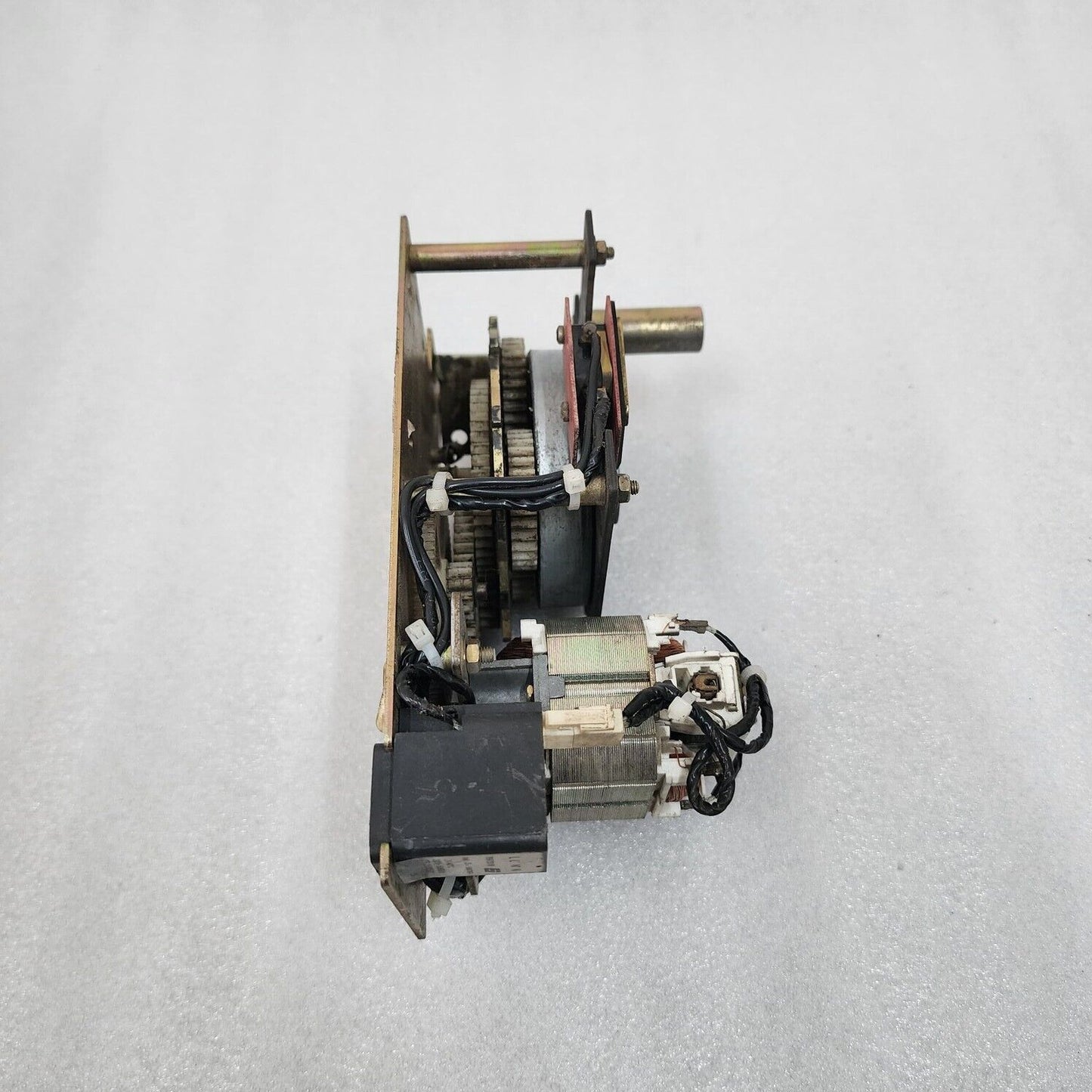 MERLIN GERIN MCH-M 685763 MOTOR MECHANISM 200-240VAC