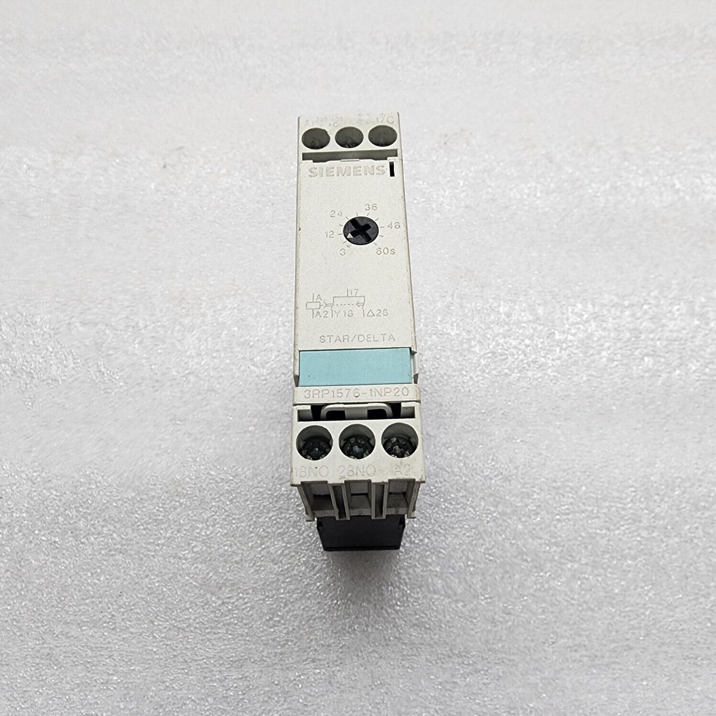 SIEMENS 3RP1576-1NP20 STAR DELTA TIMER 230-400V