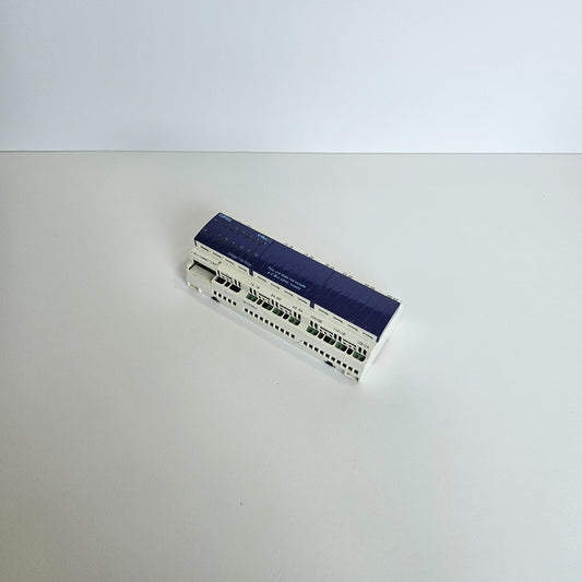 CLIPSAL L5512RVFP 12-CHANNEL VOLTAGE FREE RELAY 220-240V