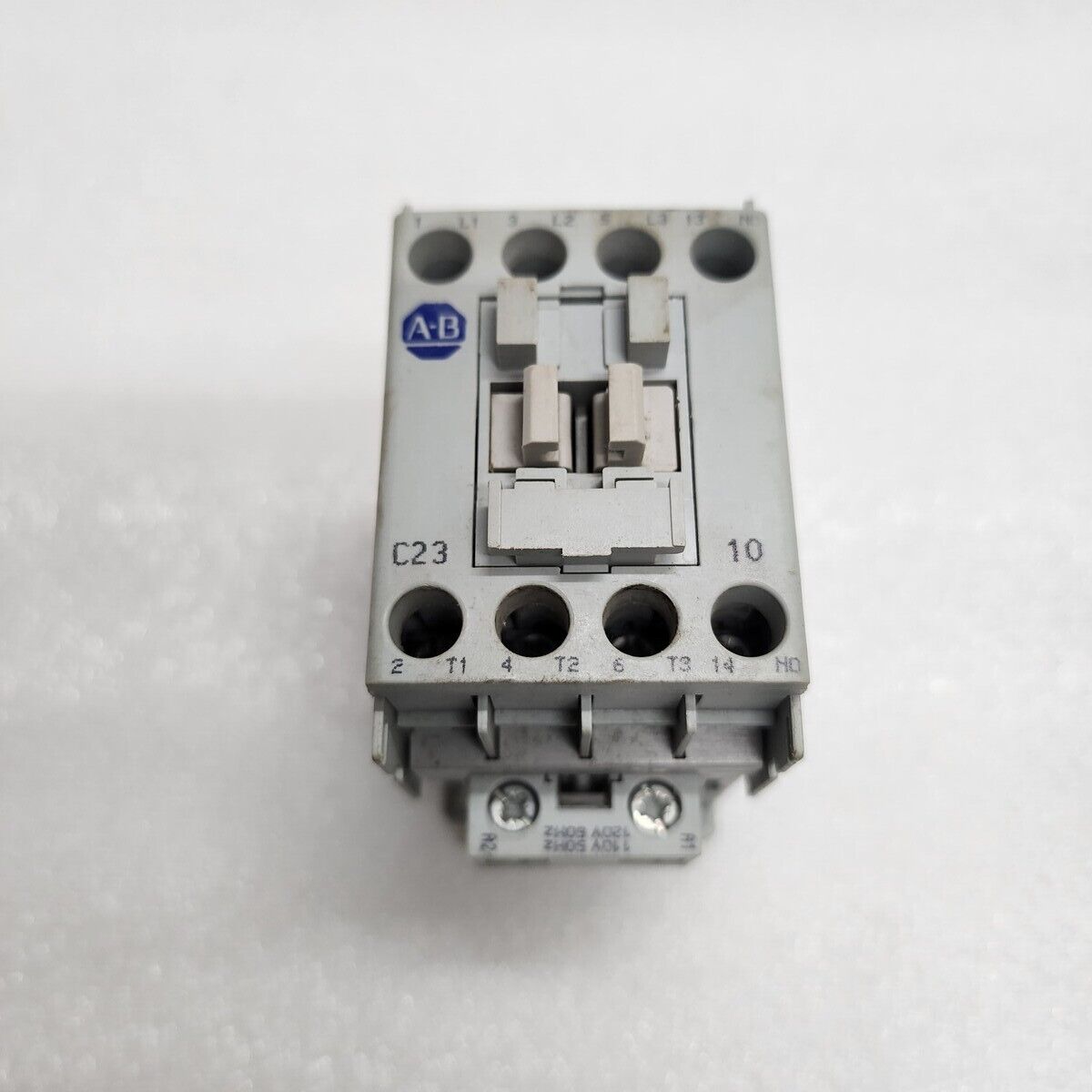 ALLEN BRADLEY CAT 100-C23-10 SER C MAGNETIC CONTACTOR 32A COIL VOLTAGE 110-120V