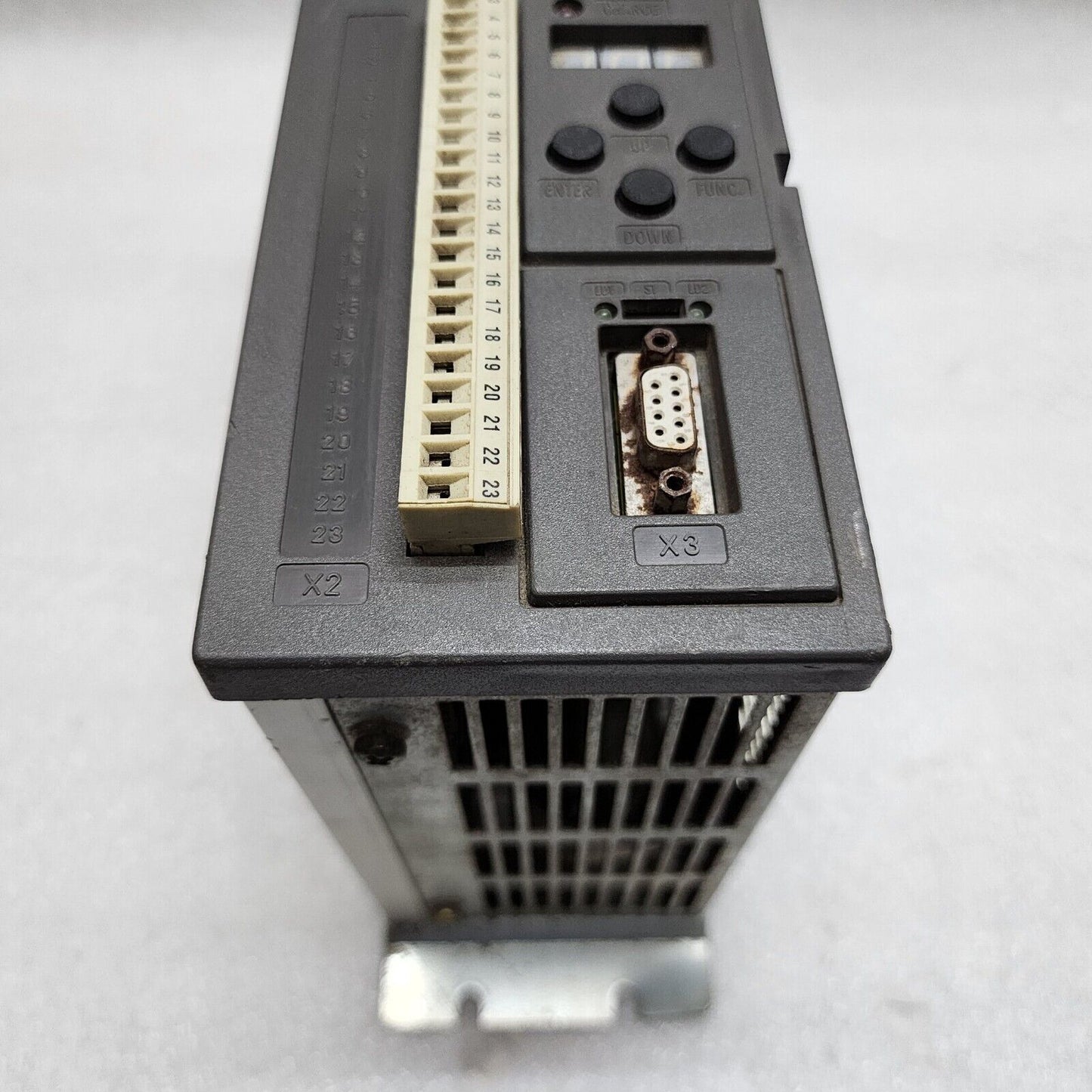 KEB 07.F0.R01-1228 FREQUENCY INVERTER 0.75KW   KARL E BRINKMANN