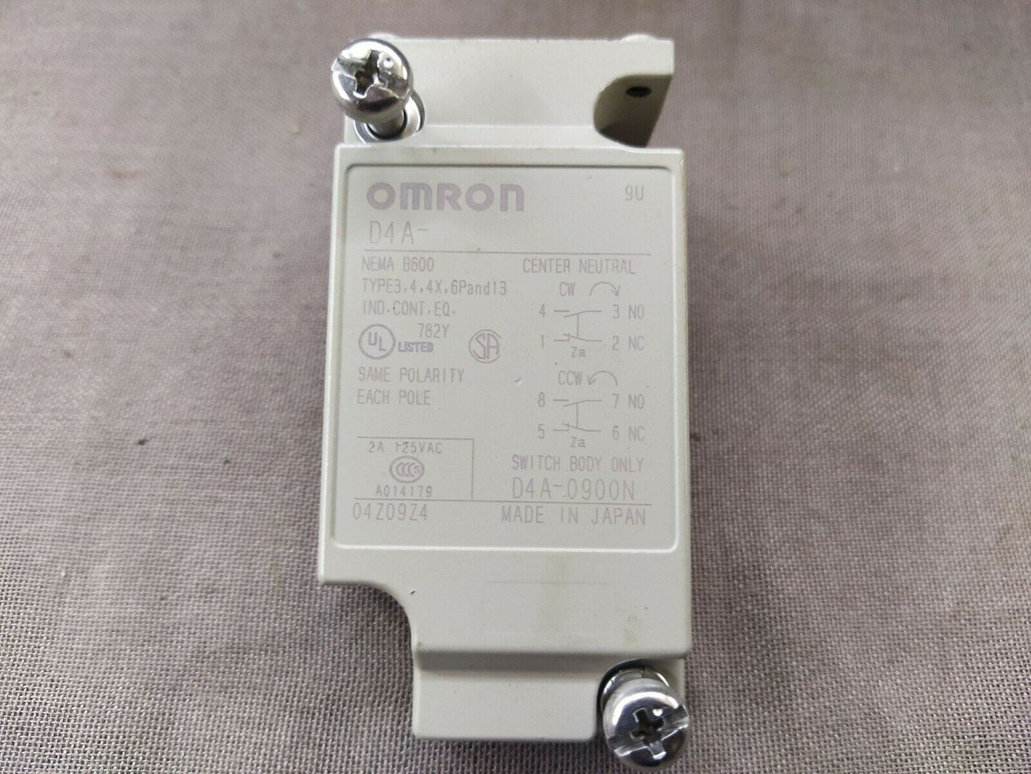 Omron D4A-0900N Limit Switch D4A0900N