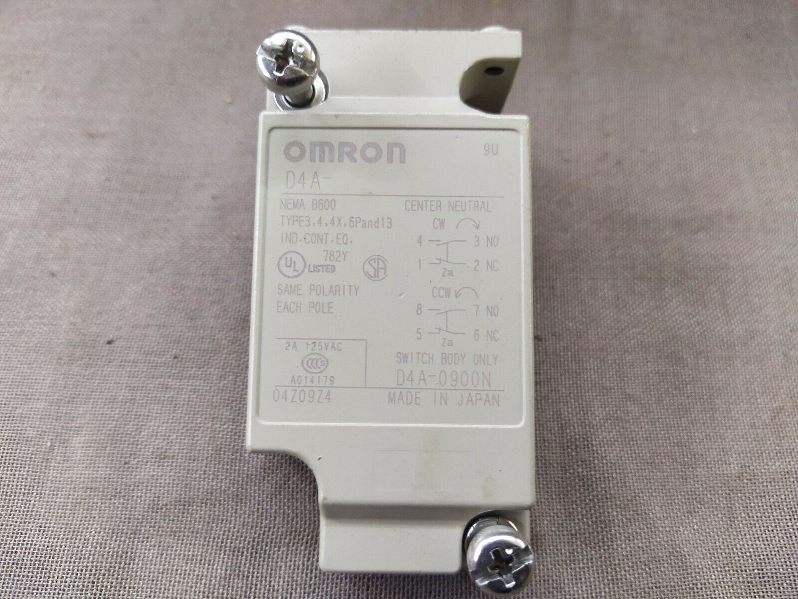 Omron D4A-0900N Limit Switch D4A0900N