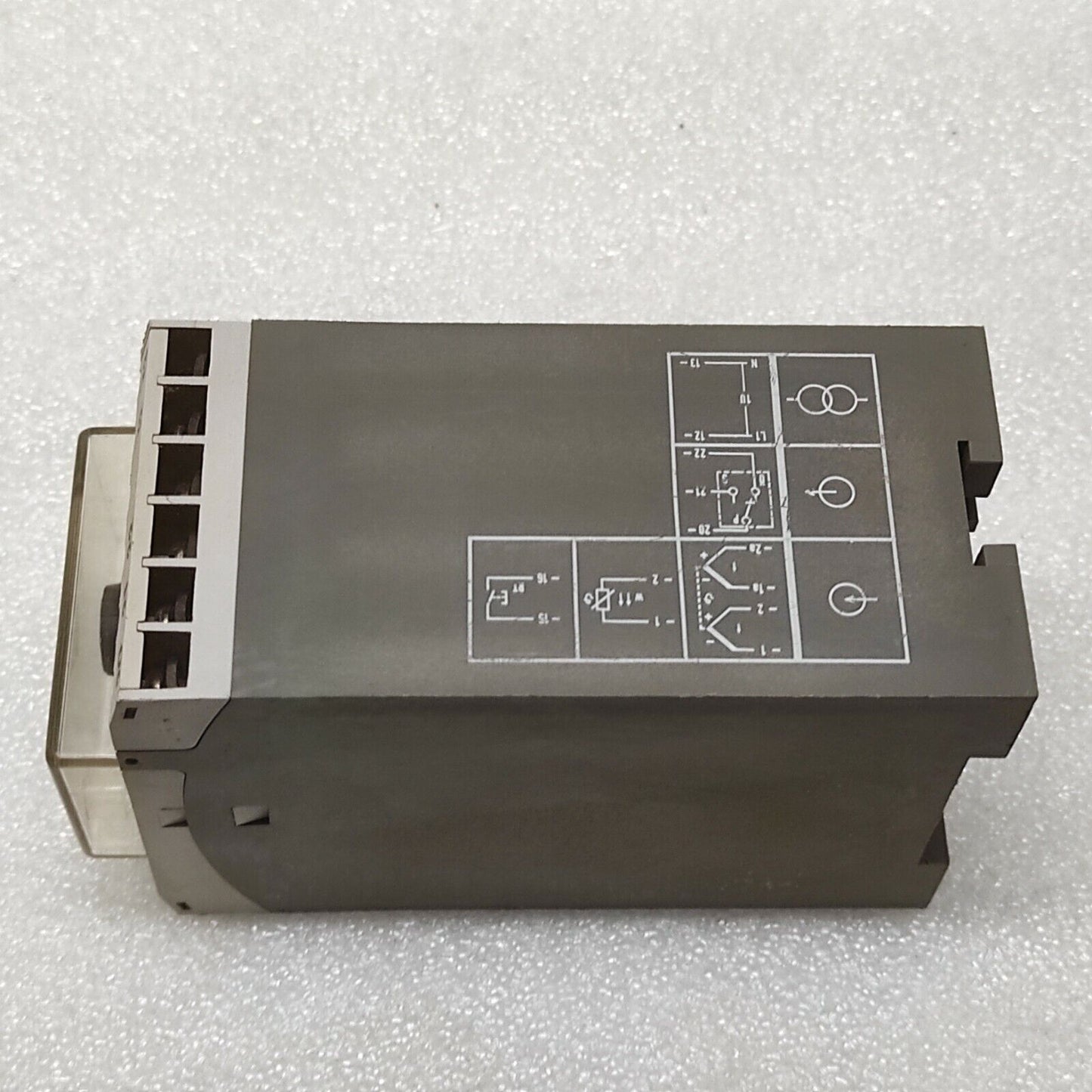 JUMO STBOW-54/10 TEMPERATURE LIMITER STB 732 86 97001998 220VAC