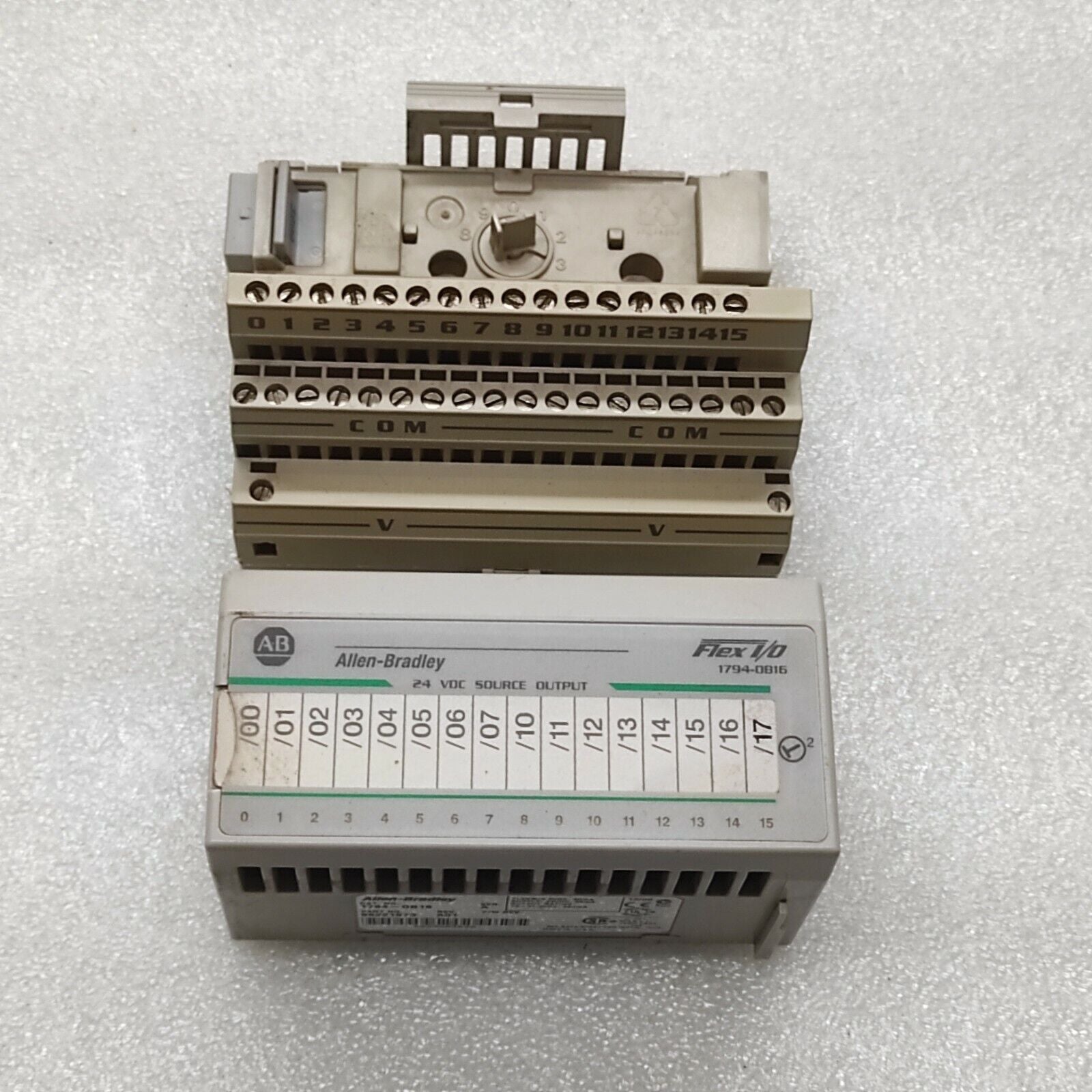 ALLEN BRADLEY CAT 1794-OB16 SERIES A 1794-TB2 96155874
