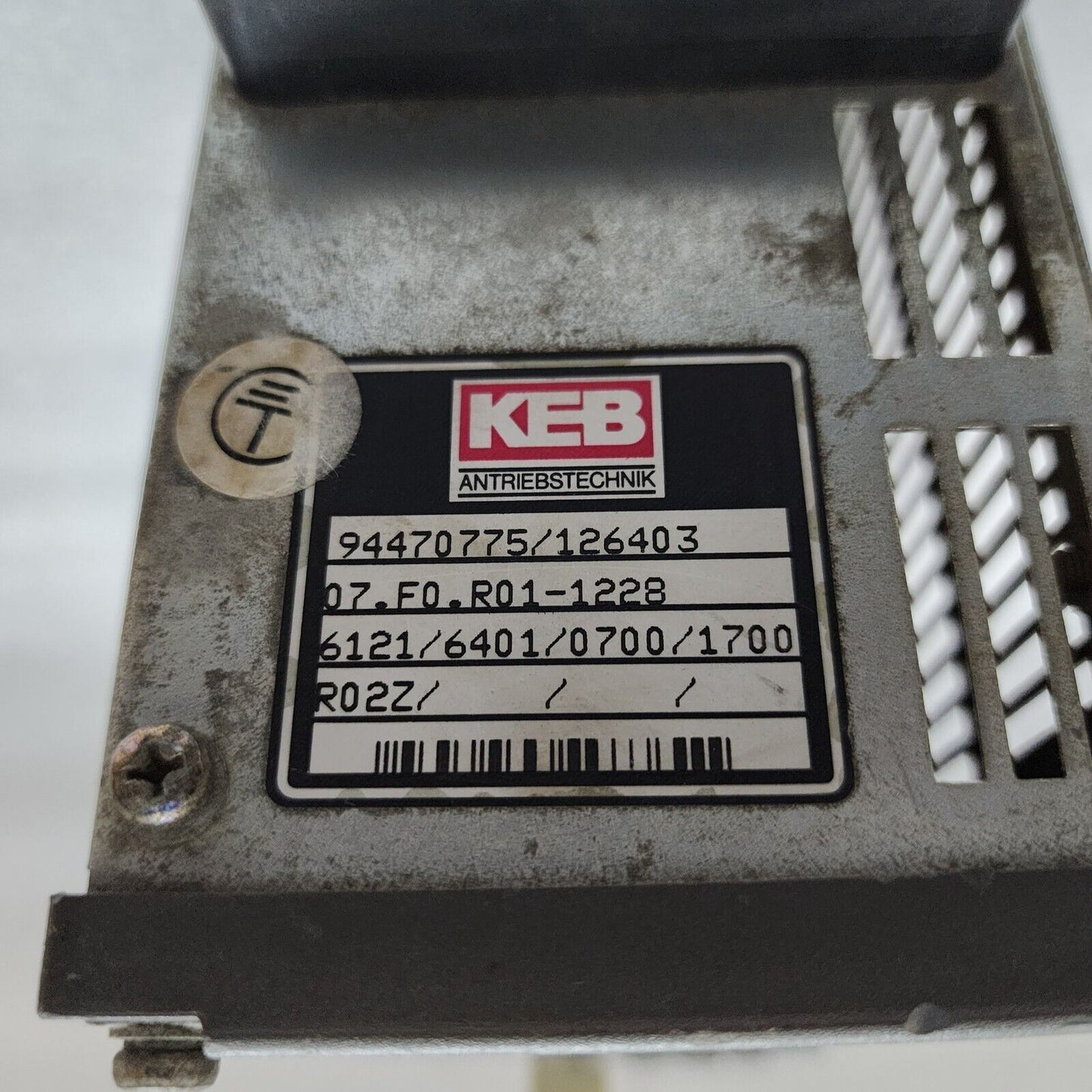 KEB 07.F0.R01-1228 FREQUENCY INVERTER 0.75KW   KARL E BRINKMANN