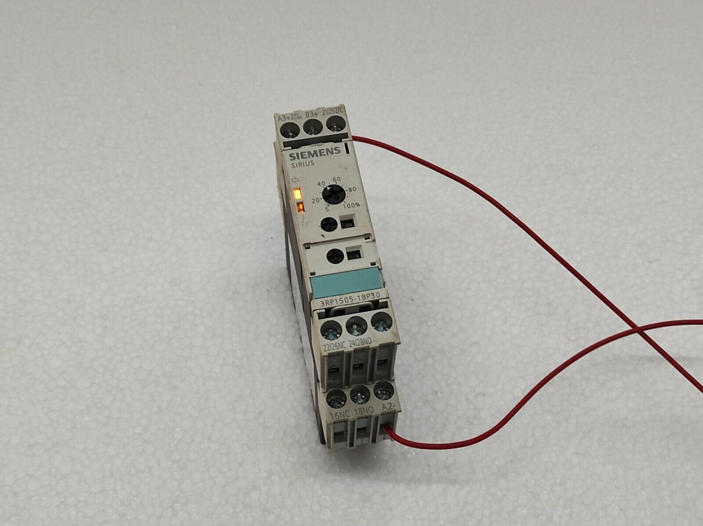 SIEMENS 3RP1505-1BP30 TIME DELAY RELAY