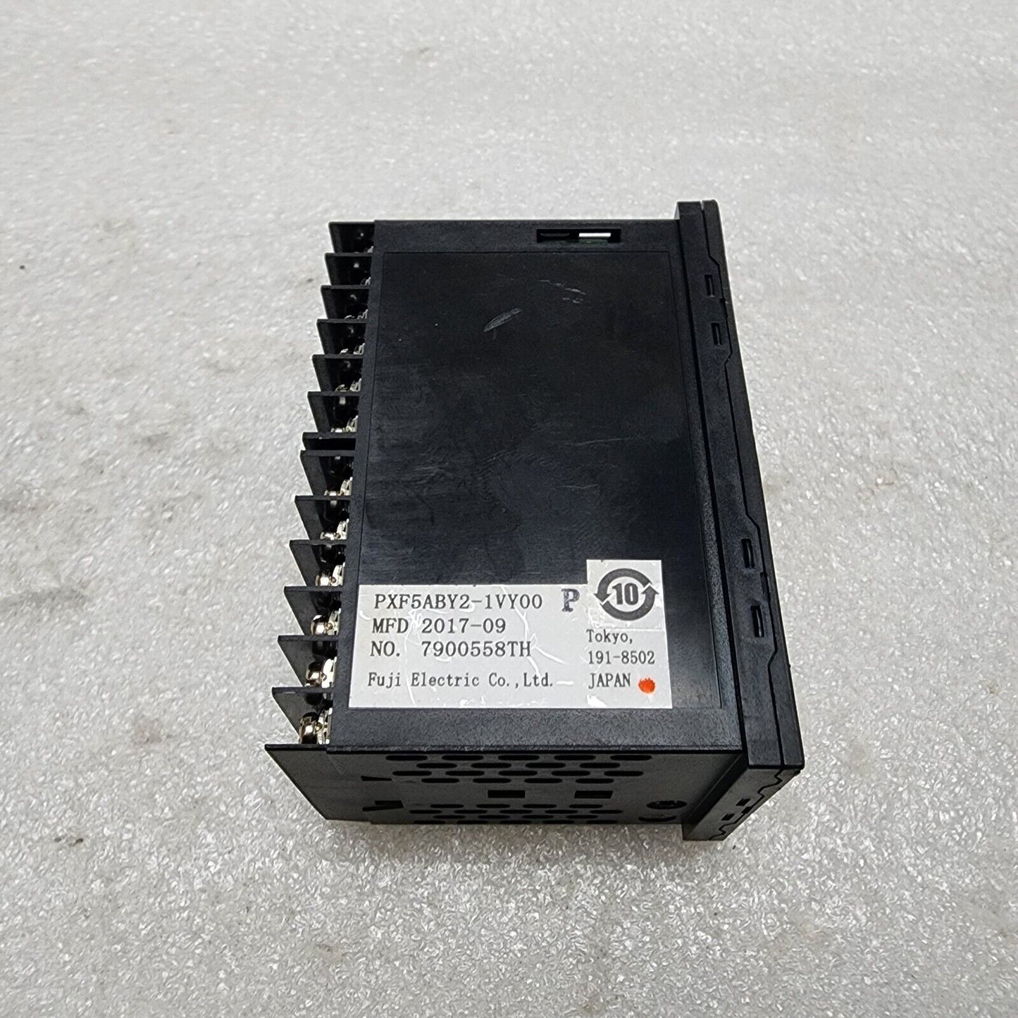 FUJI ELECTRIC PXF5ABY2-1VY00-P TEMPERATURE CONTROLLER 100-240VAC