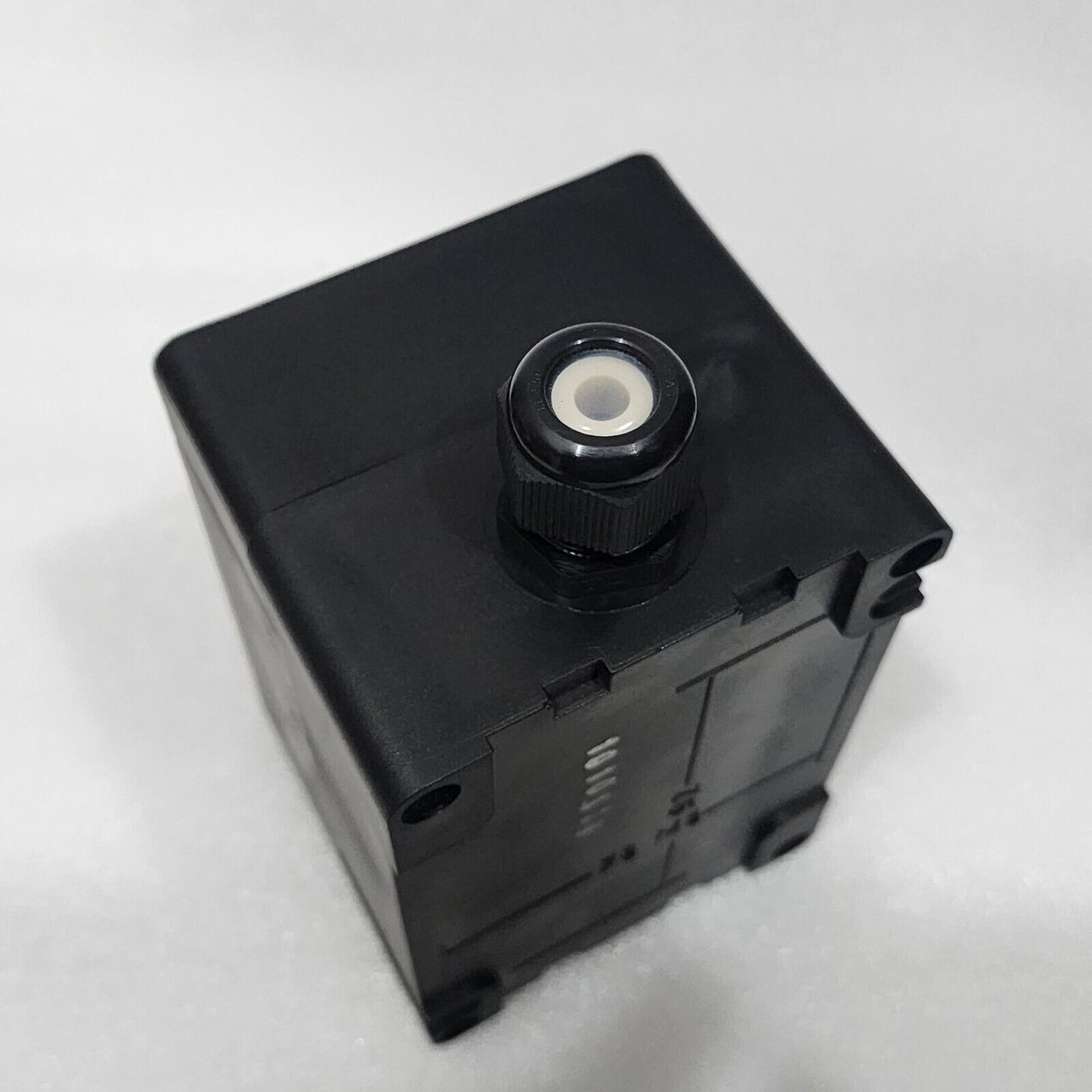 CEAG GHG4118201R1308 PUSH BUTTON STATION M20 1NO/1NC EATON