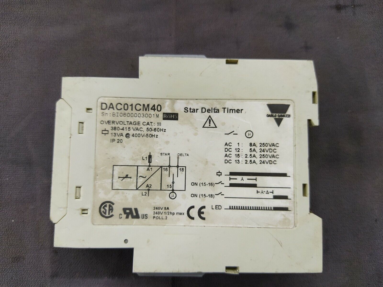 Carlo Gavazzi DAC01 Star Delta Timer DAC01CM40 380-415 VAC BODY BEND 