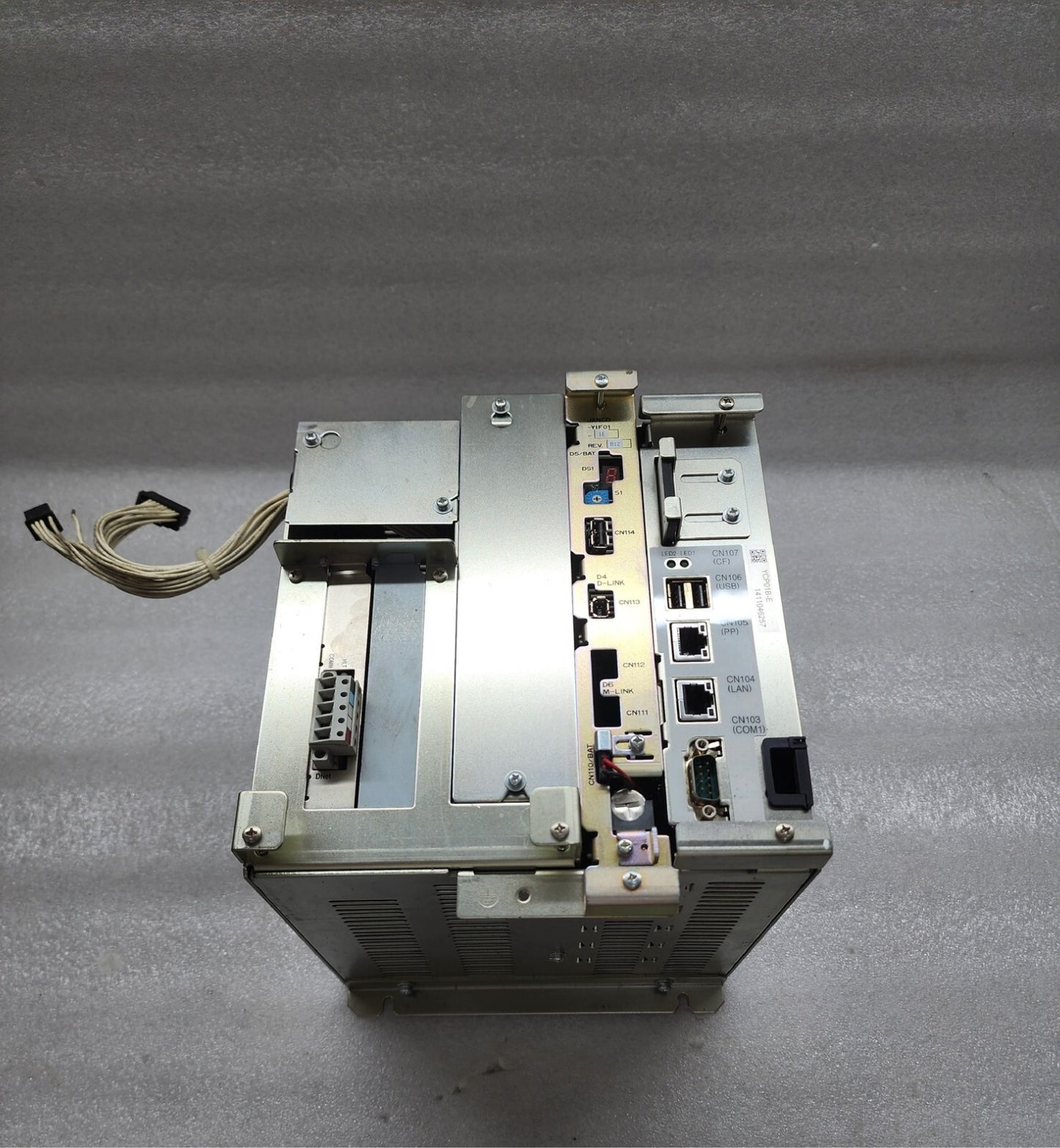YASKAWA JZNC-YRK51-1E ROBOT CPU SERVO DRIVE R15517-306-5