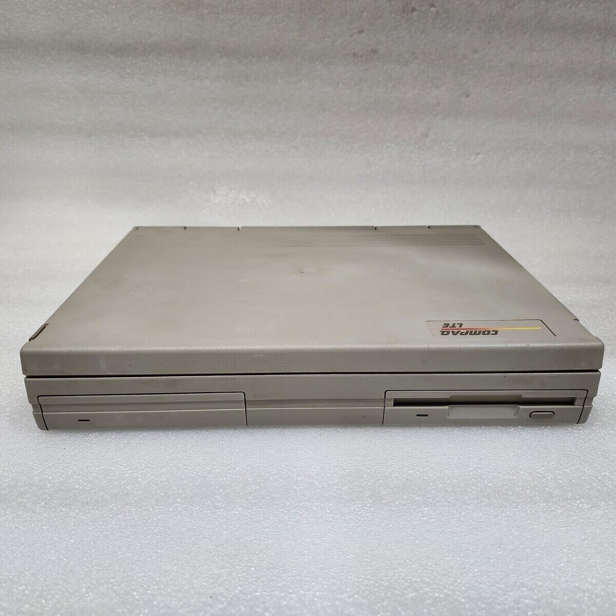 COMPAQ LTE 9109HAC30355 VINTAGE ANTIQUE LAPTOP 118835-001 NON WORKING