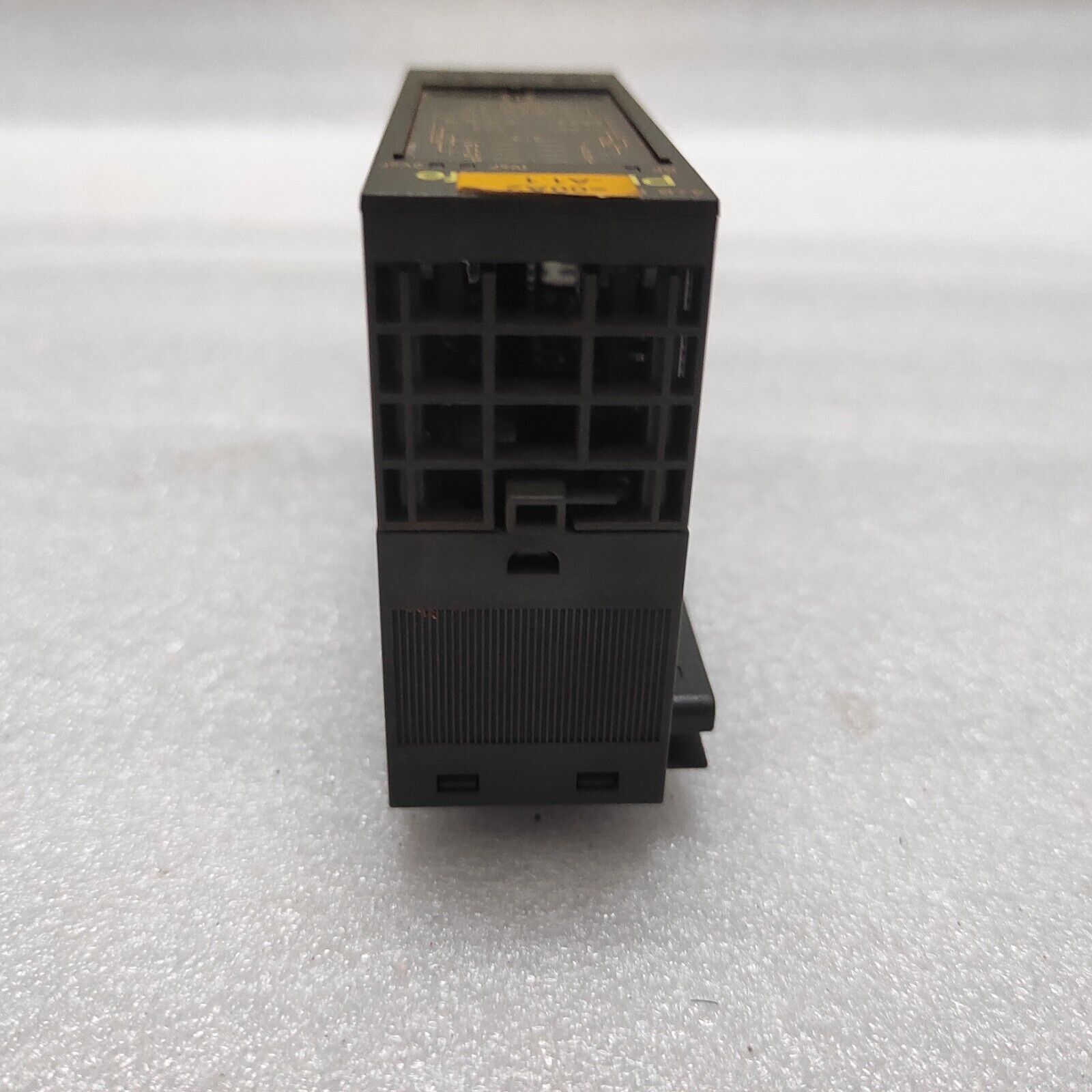 SIEMENS 6ES7 138-4FA02-0AB0 ET200S I/O MODULE 24VDC