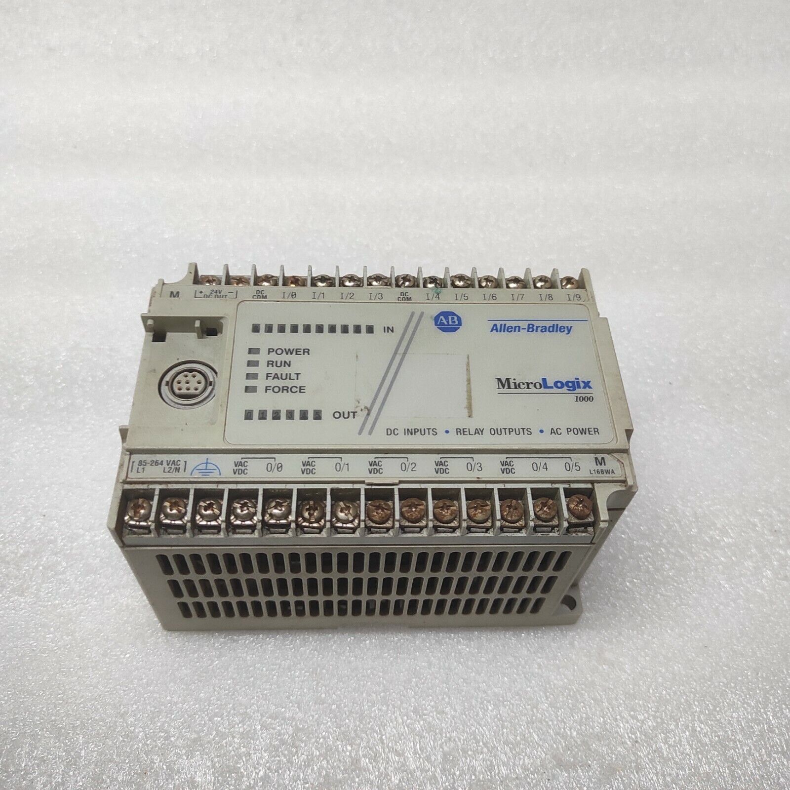 ALLEN BRADLEY MICROLOGIX 1000 CAT 1761-L16BWA DAMAGED
