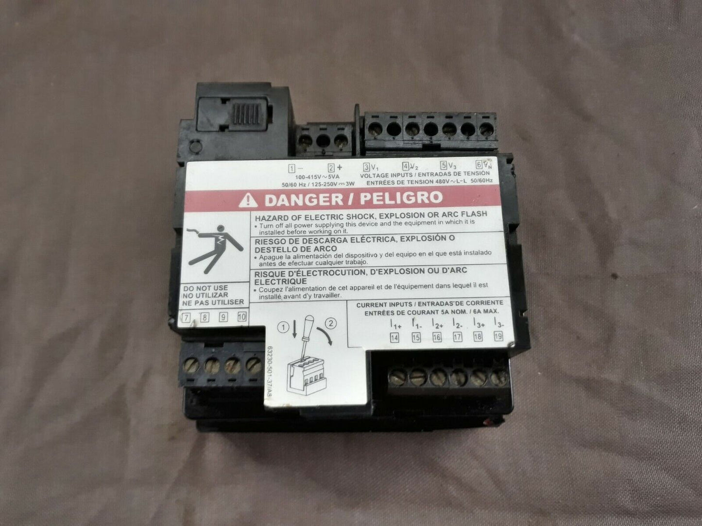 SE PM 700 Power Logic PM700MG CA