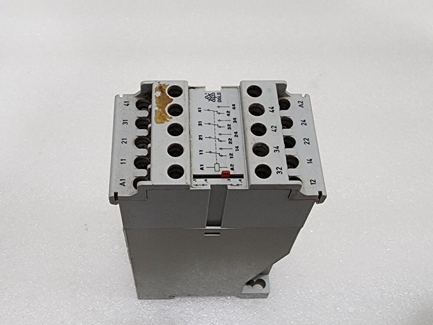 DOLD AD 866.14 SWITCHING RELAY 110V