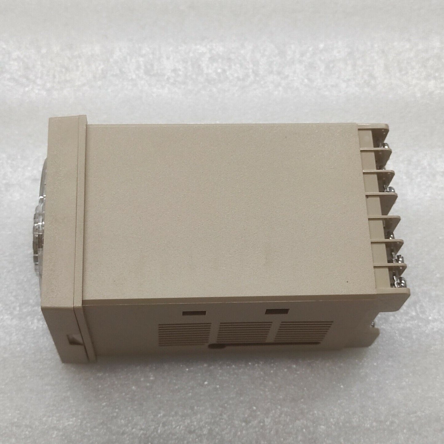 HANYOUNG HY-100_PPMNR05 TEMPERATURE CONTROLLER 0-200'C 110-220VAC