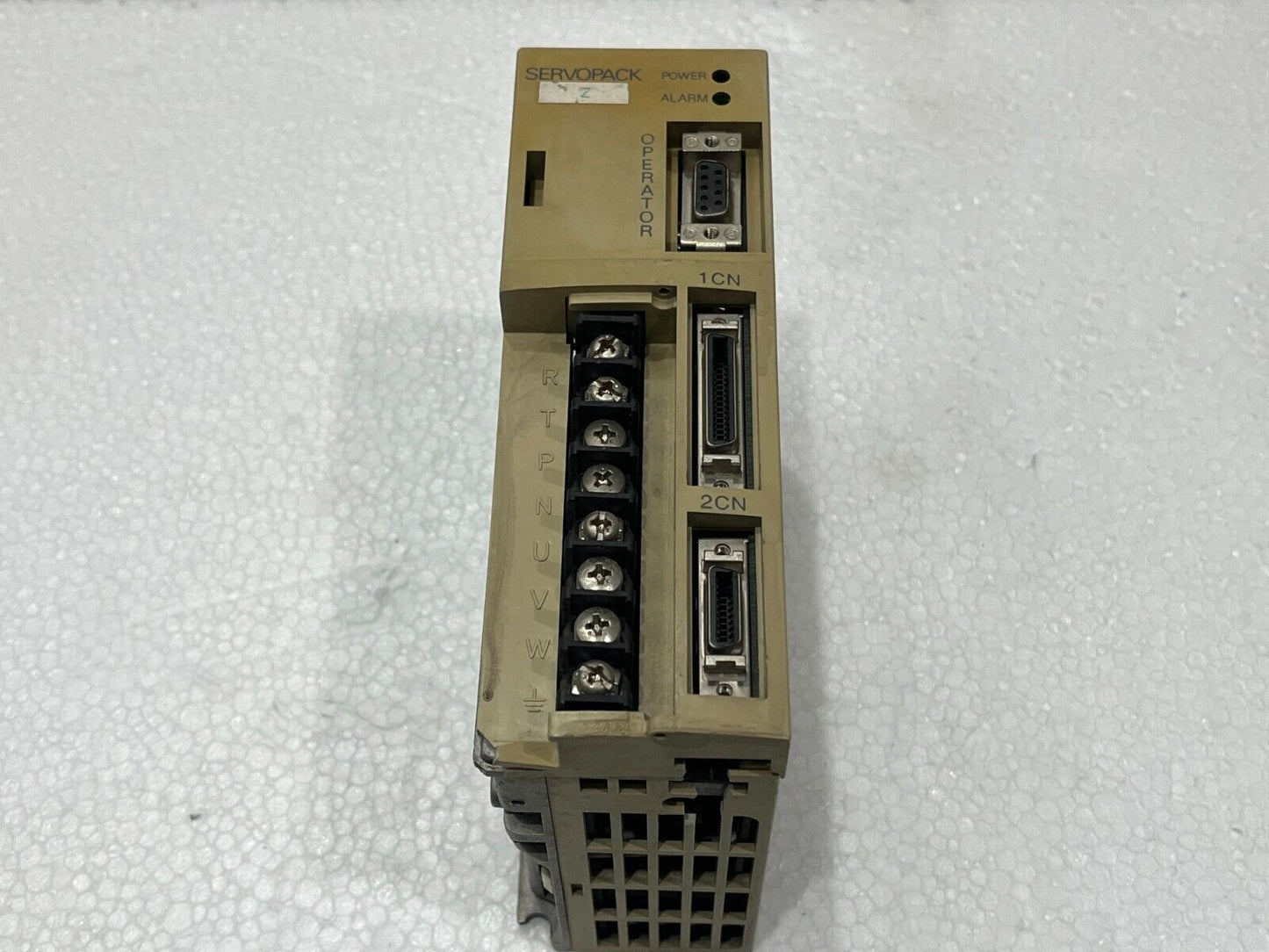 YASKAWA SGDA-01AS AC SERVOPACK SERVO DRIVE FRONT COVER BROKEN