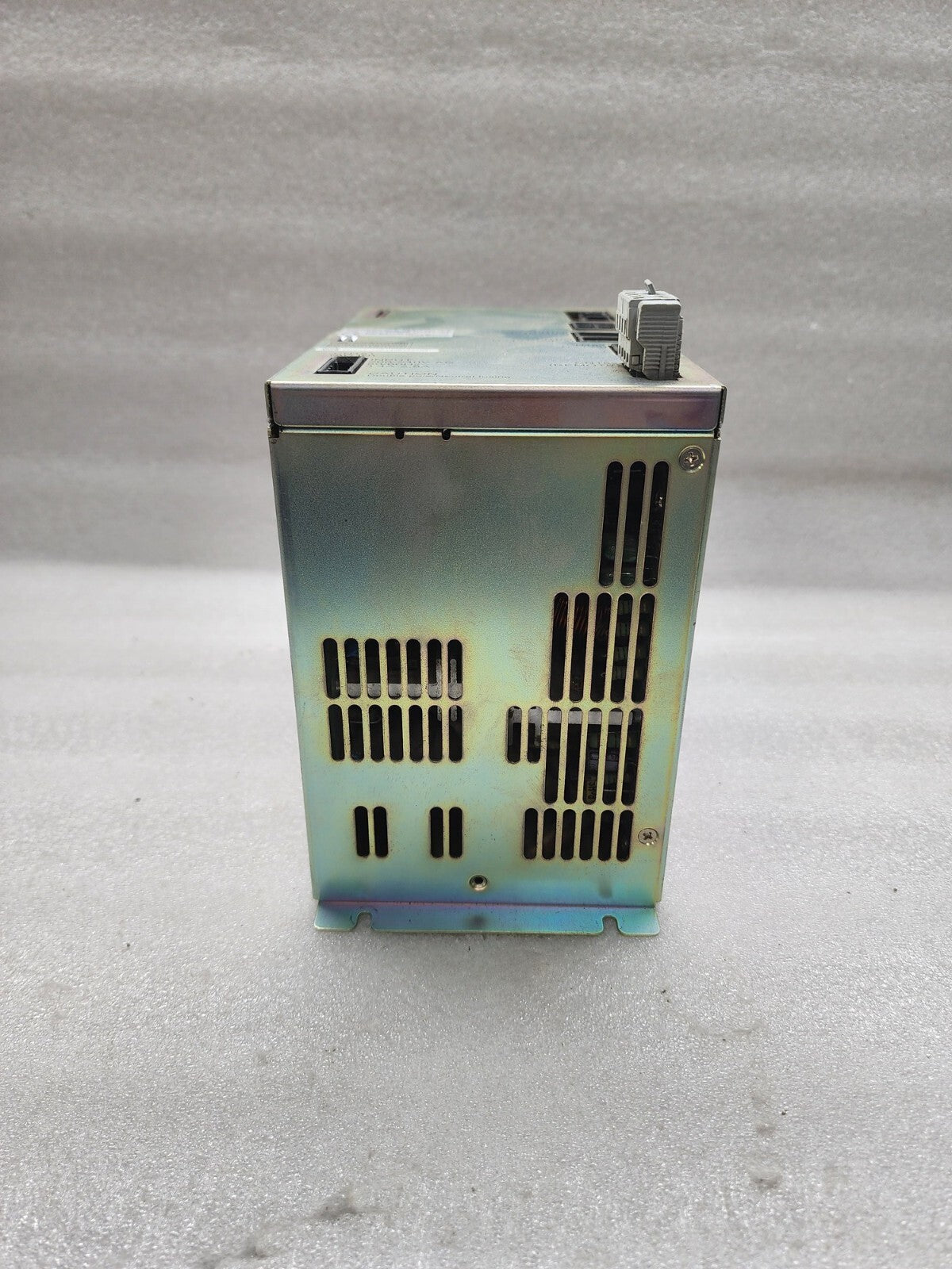 YASKAWA JZNC-YPS01-E POWER SUPPLY FUJI CPS-520F