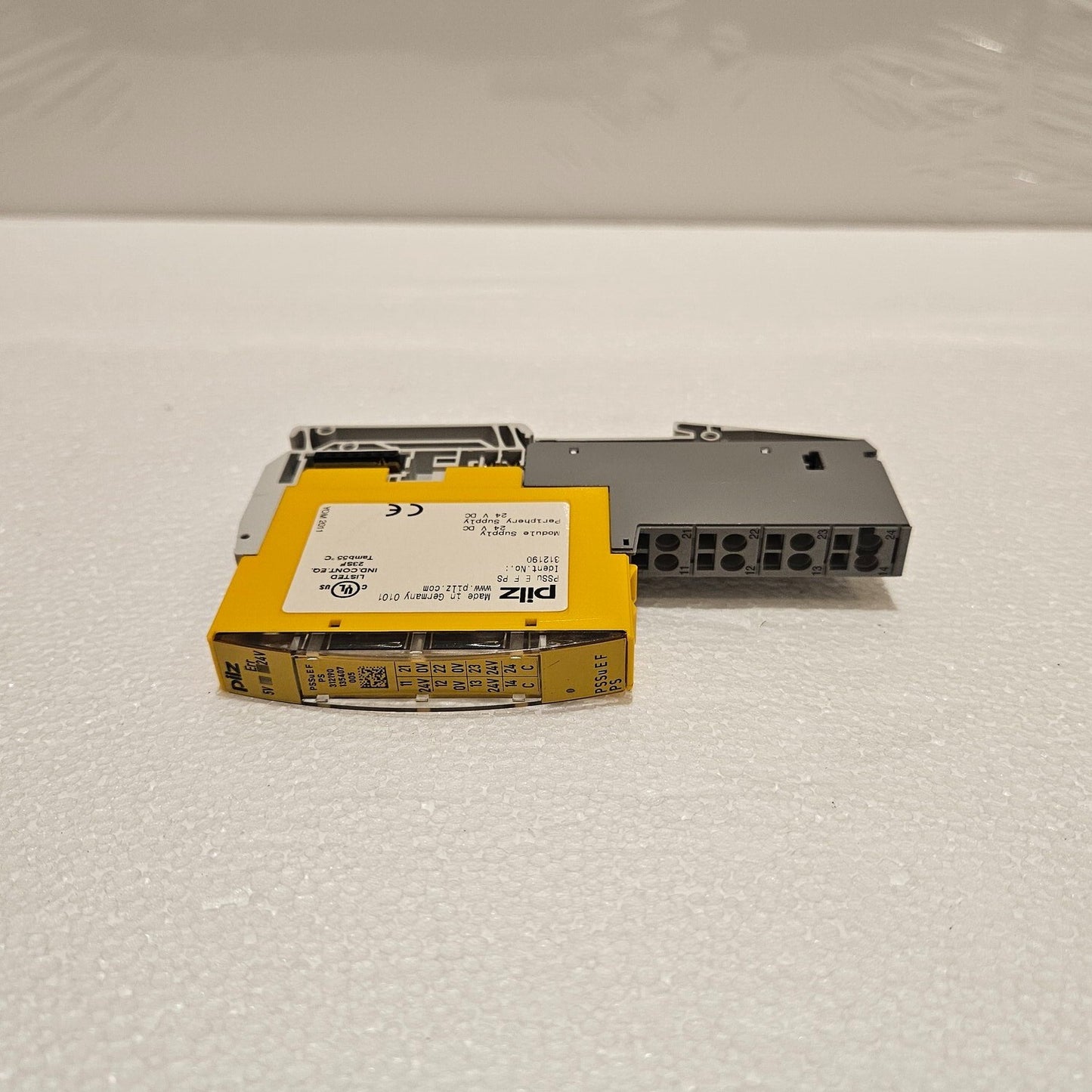 PILZ PSSU E F PS POWER SUPPLY MODULE 312190 LOT OF 2 UNIT