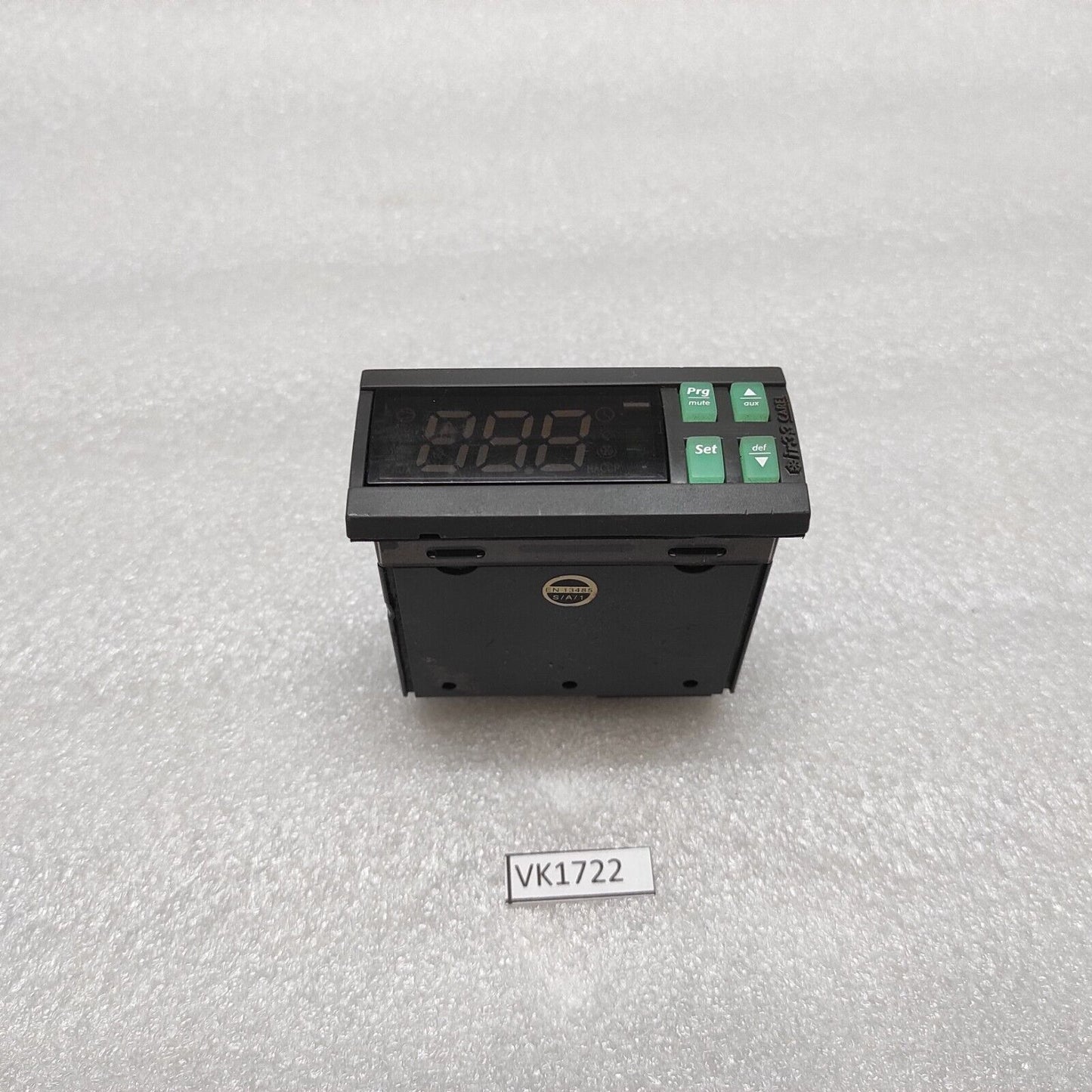 CAREL IR33C0LR00 REFRIGERATION DIGITAL TEMPERATURE CONTROLLER