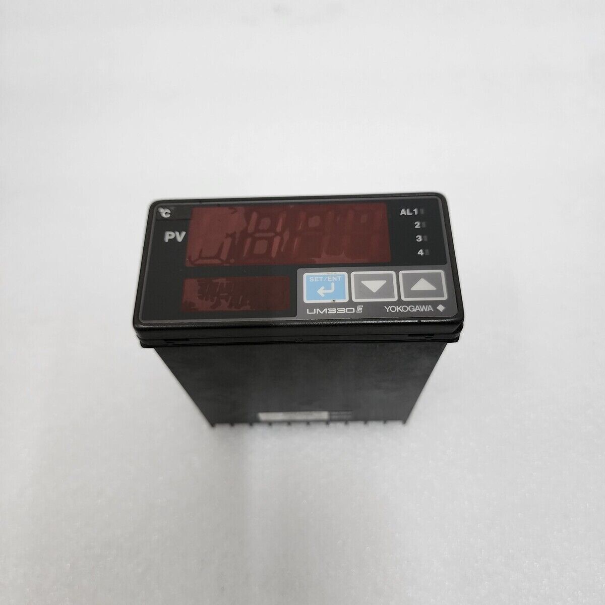 YOKOGAWA UM330-E DIGITAL INDICATOR  UM330-00-S4 100-240VAC