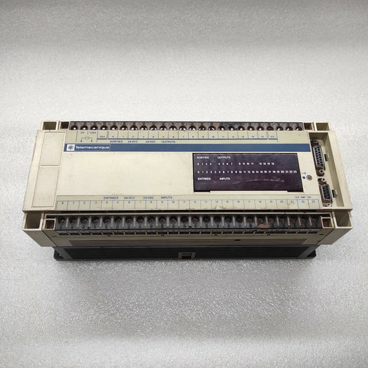 TELEMECANIQUE TSXDMF401 40 I/O 24VDC PROT. EXTENS