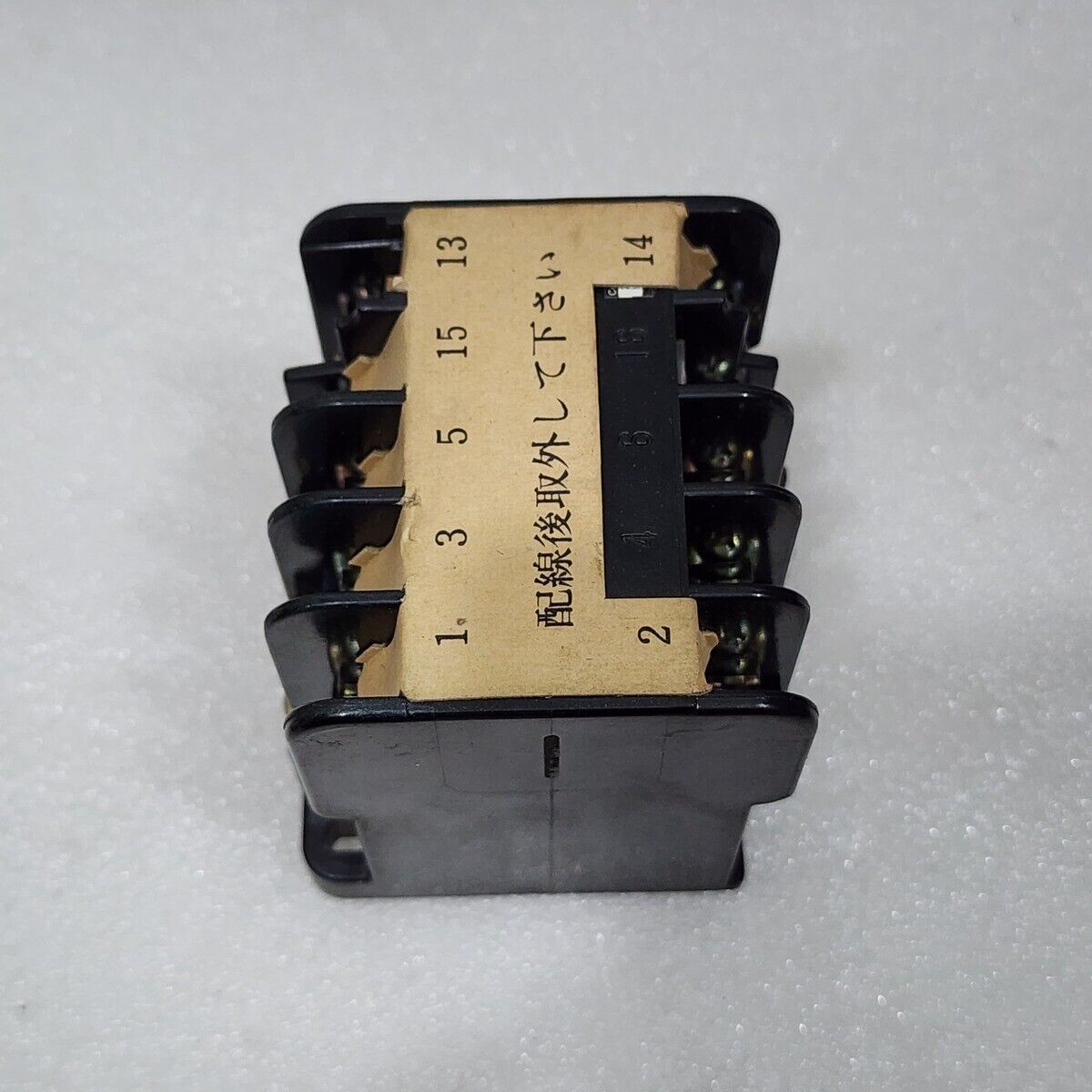 FUJI ELECTRIC SRC 3631-5-1 MAGNETIC CONTACTOR COIL VOLTAGE 200-240V