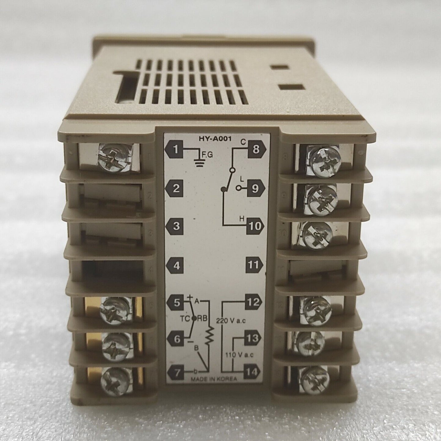 HANYOUNG HY-100_PPMNR05 TEMPERATURE CONTROLLER 0-200'C 110-220VAC
