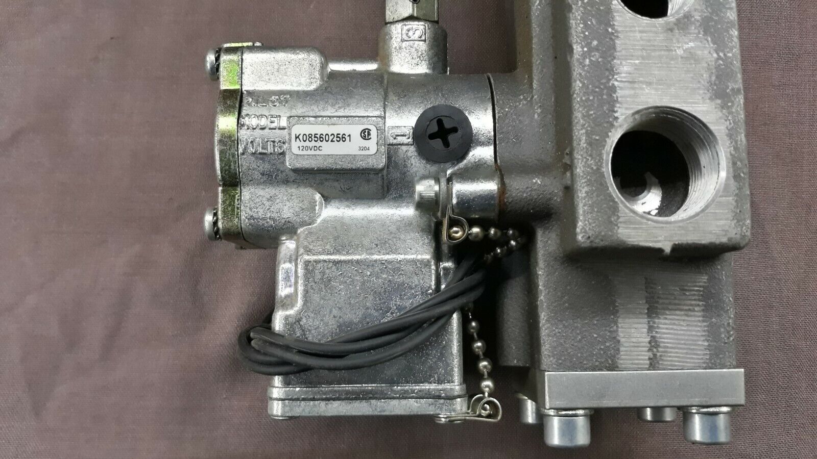 Parker Schrader Bellows L6455610461 Pneumatic Solenoid Valve SK-200/A5 Single