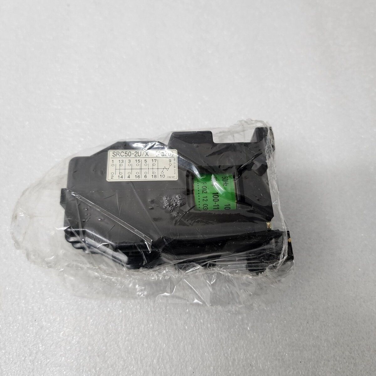 FUJI ELECTRIC SRC50-2U/X (4A2B) MAGNETIC CONTACTOR COIL VOLTAGE 100-110V