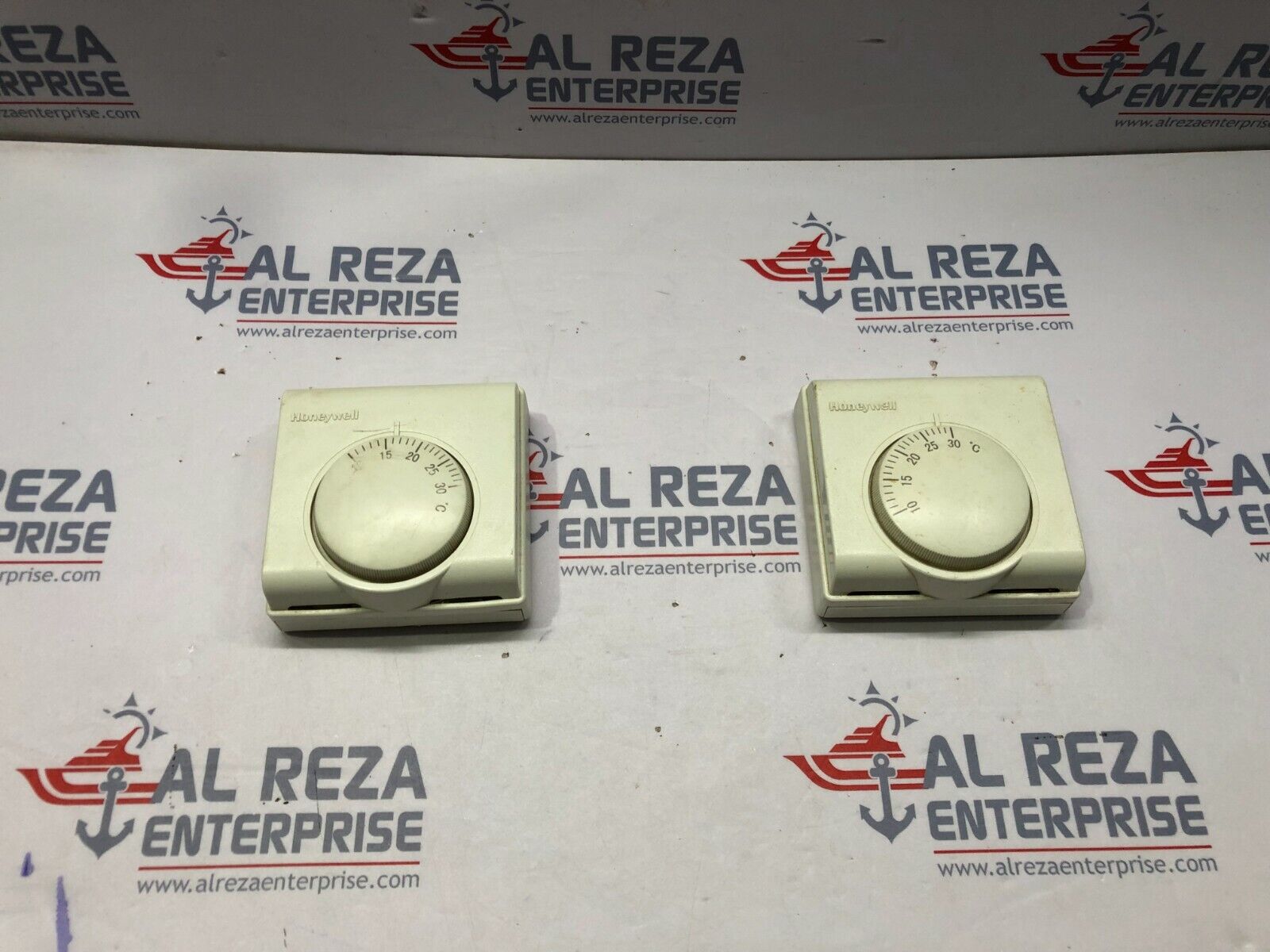 HONEYWELL T6360 ROOM THERMOSTAT T6360A5013 230V LOT OF 2 UNIT