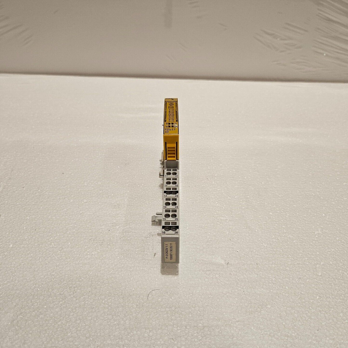 PILZ PSSU E F 4DI SAFE I/O MODULE 312200 LOT OF 4 UNIT