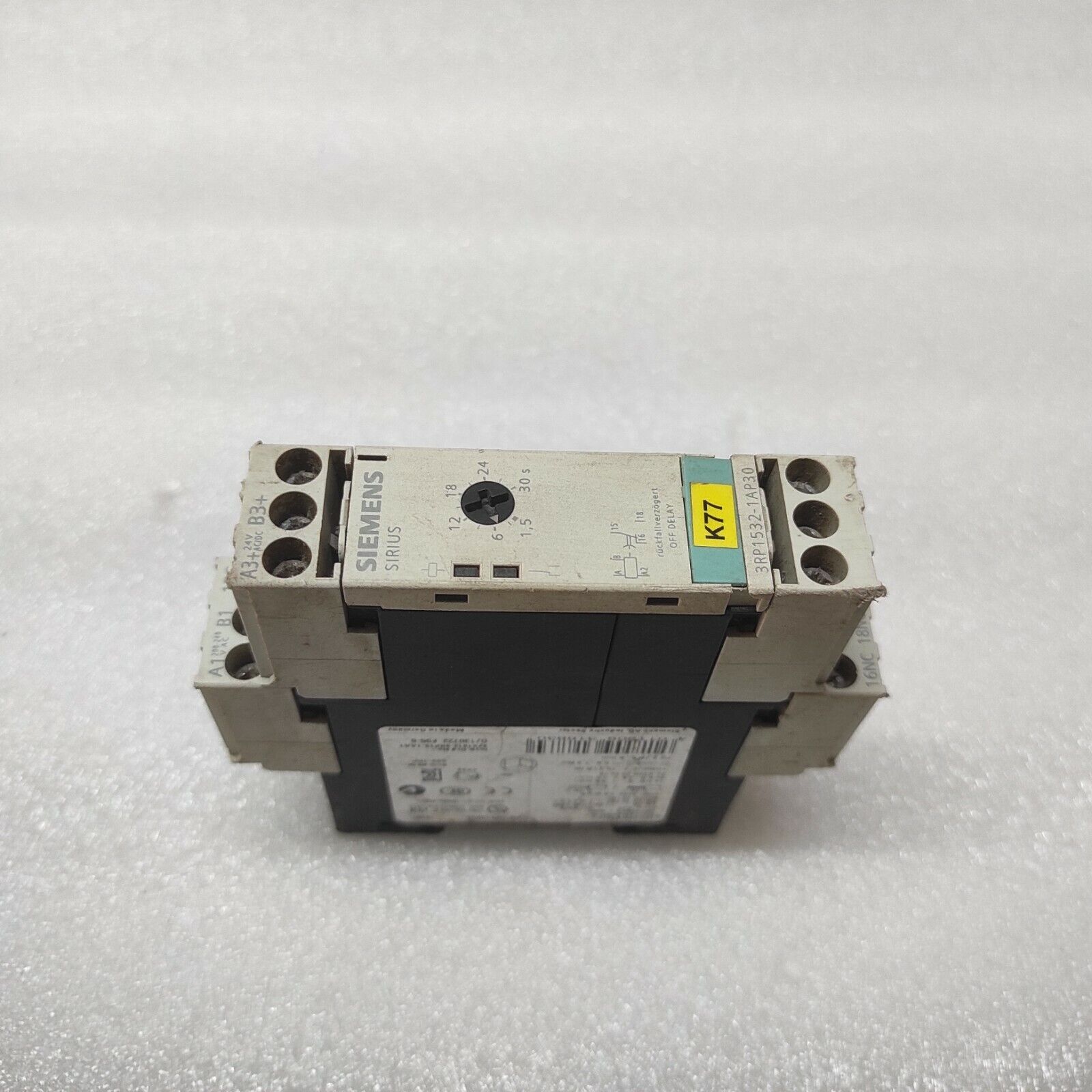 SIEMENS 3RP1532-1AP30 TIMER RELAY 24V