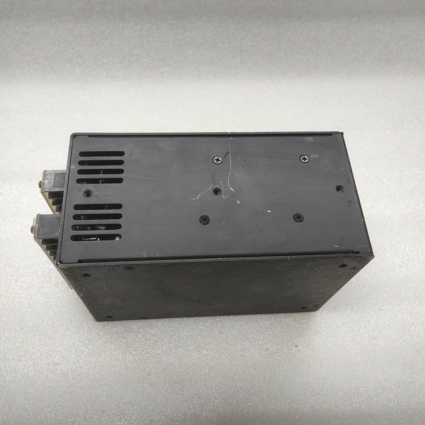 FINE SUNTRONIX VSF400-12 POWER SUPPLY 12VDC 32A