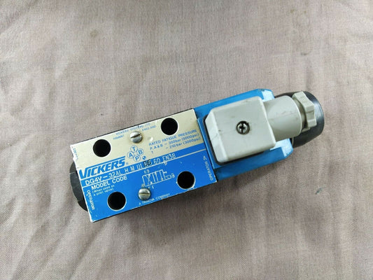 Vickers DG4V 32AL H M U1 D6 60 EN38 Directional Valve DG4V32ALHMU1D660EN38