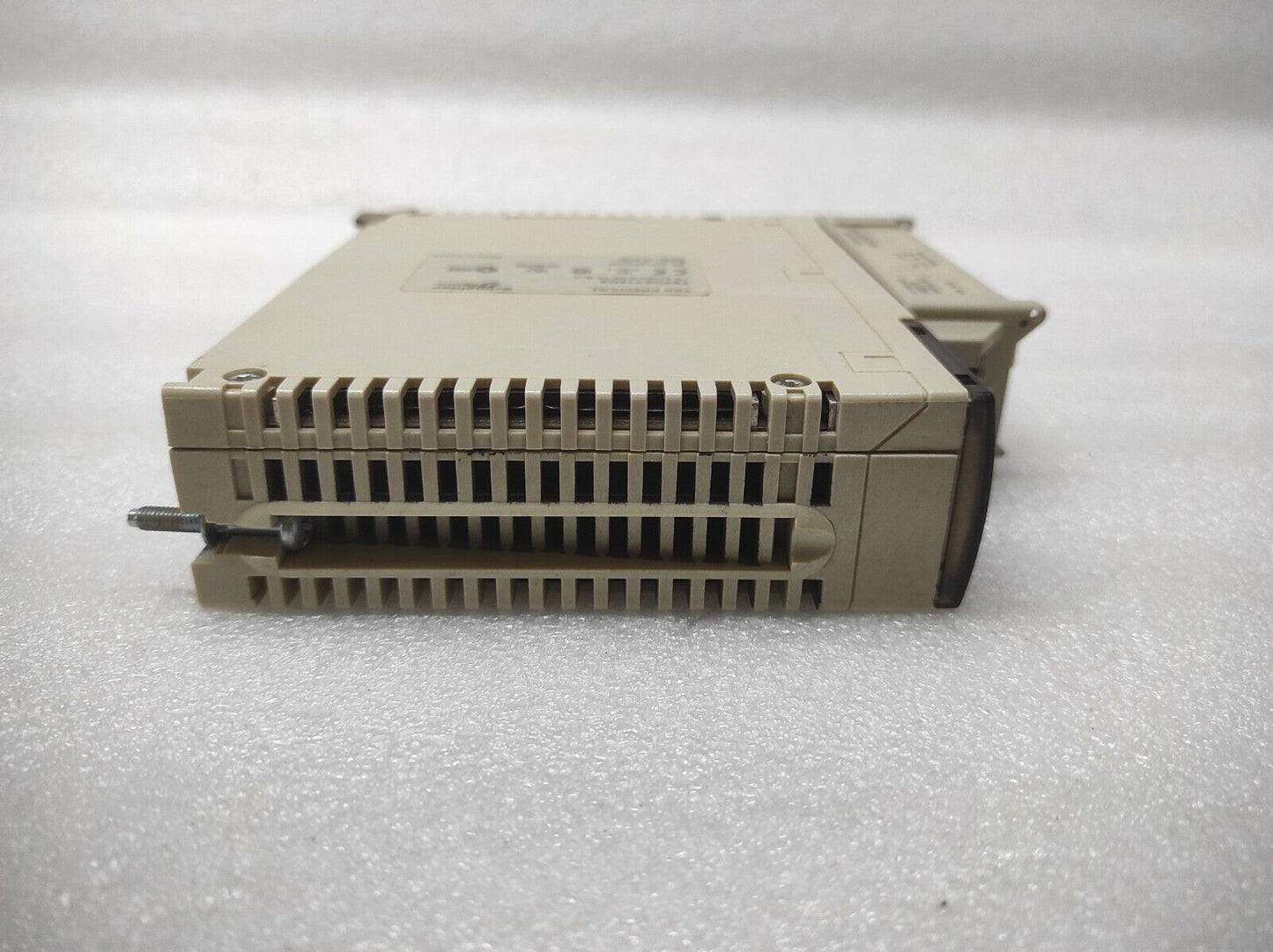 SE TSXDEY16D2 DISCRETE INPUT MODULE 