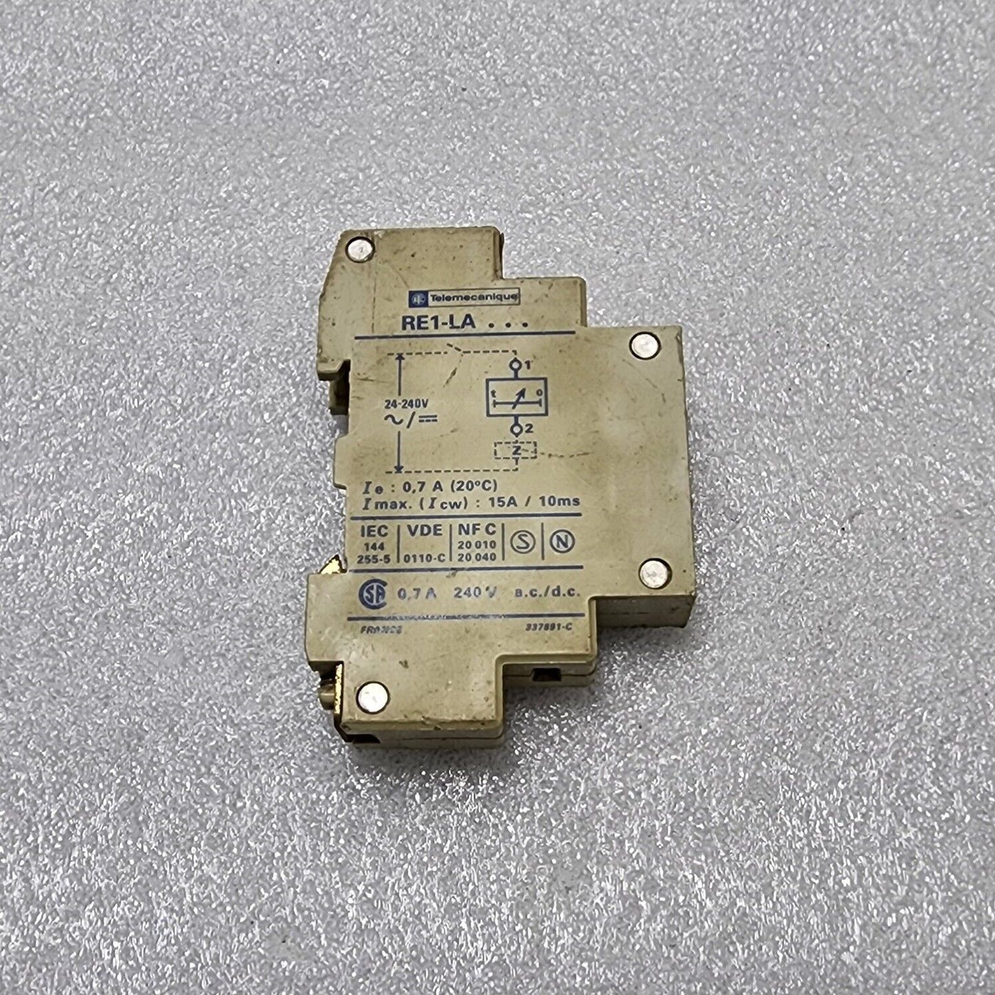 TELEMECANIQUE RE1-LA00A ON DELAY TIMER