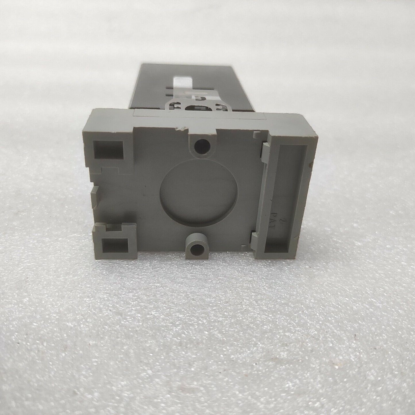 IDEC GT3A-2AF20 MULTIFUNCTION TIMER 100-240VAC