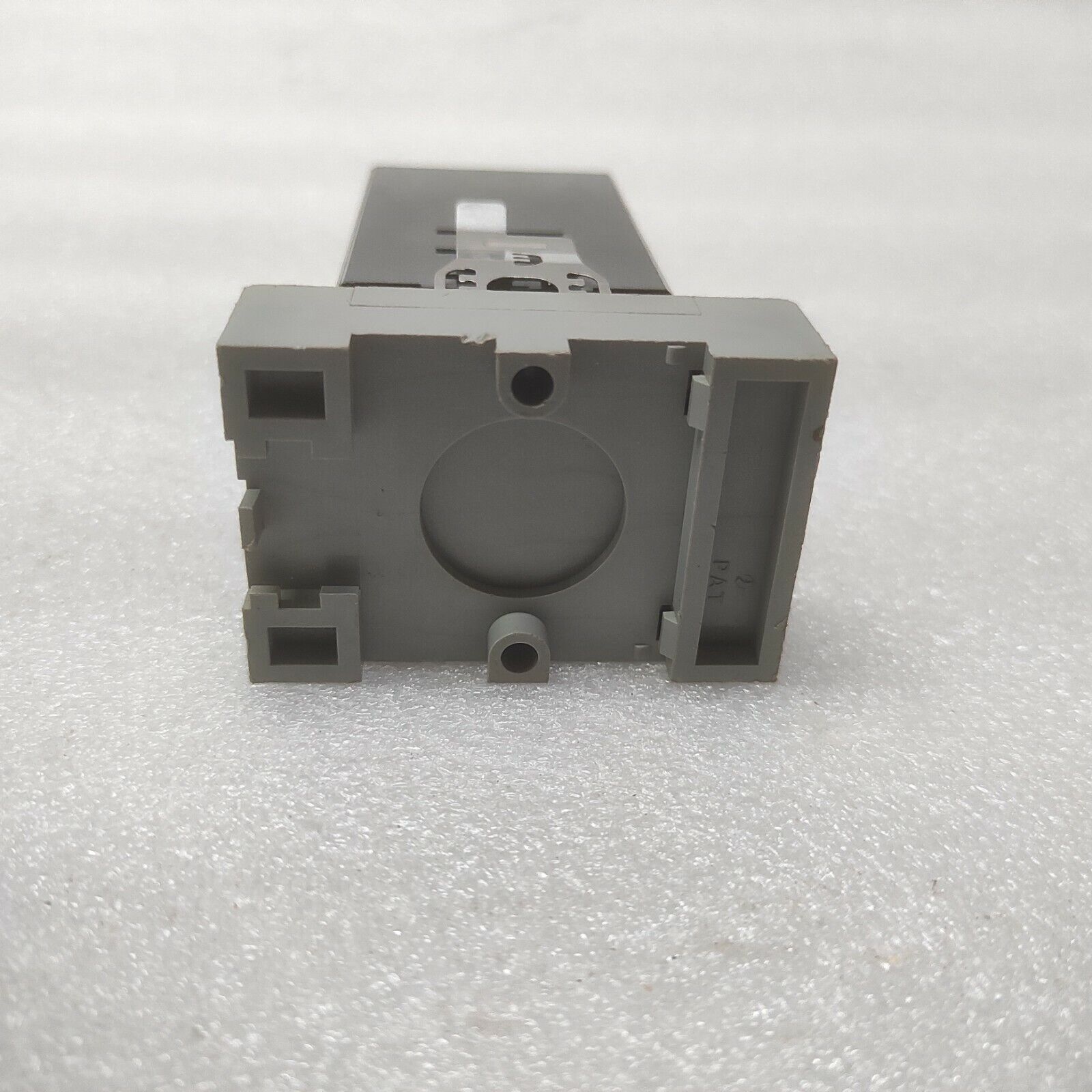 IDEC GT3A-2AF20 MULTIFUNCTION TIMER 100-240VAC