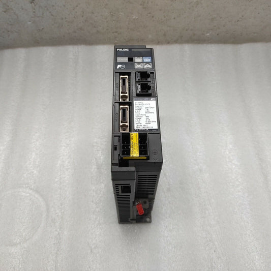 FUJI ELECTRIC RYC401D3-VVT2 SINGLE PHASE SERVO AMPLIFIER 200-230V