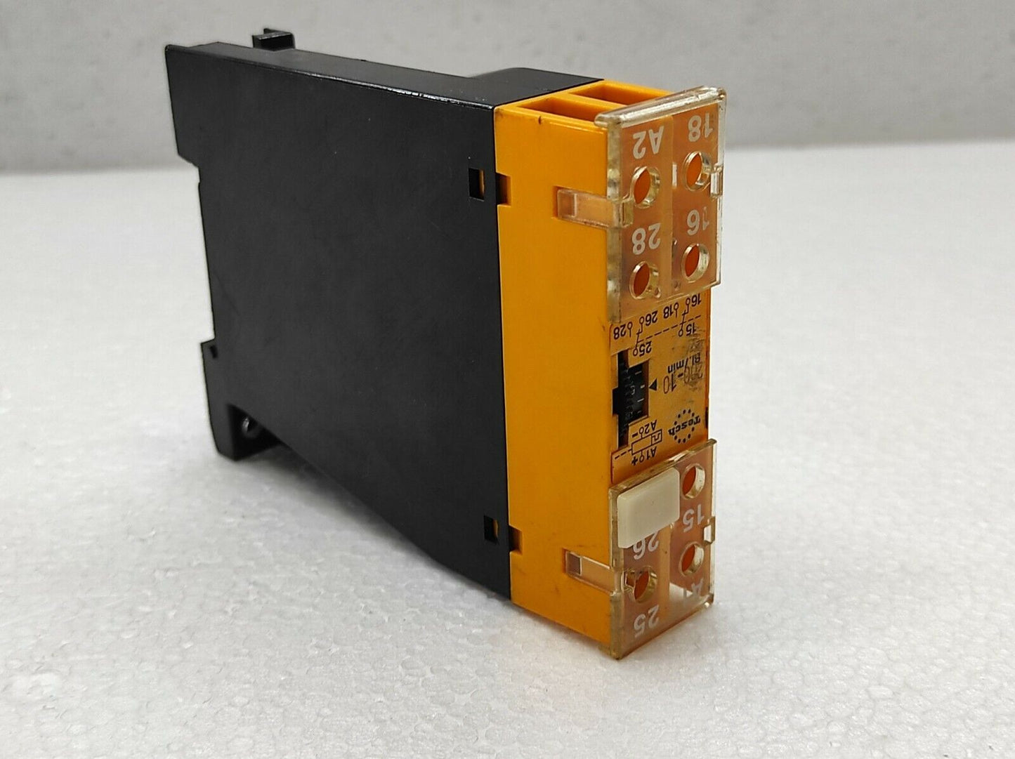 Tesch E74-3x805 Time Delay Relay 220V AC E74