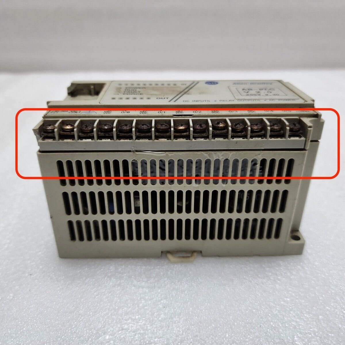 ALLEN BRADLEY CAT 1761-L16BWA SER E MICROLOGIX 1000 BODY DAMAGED