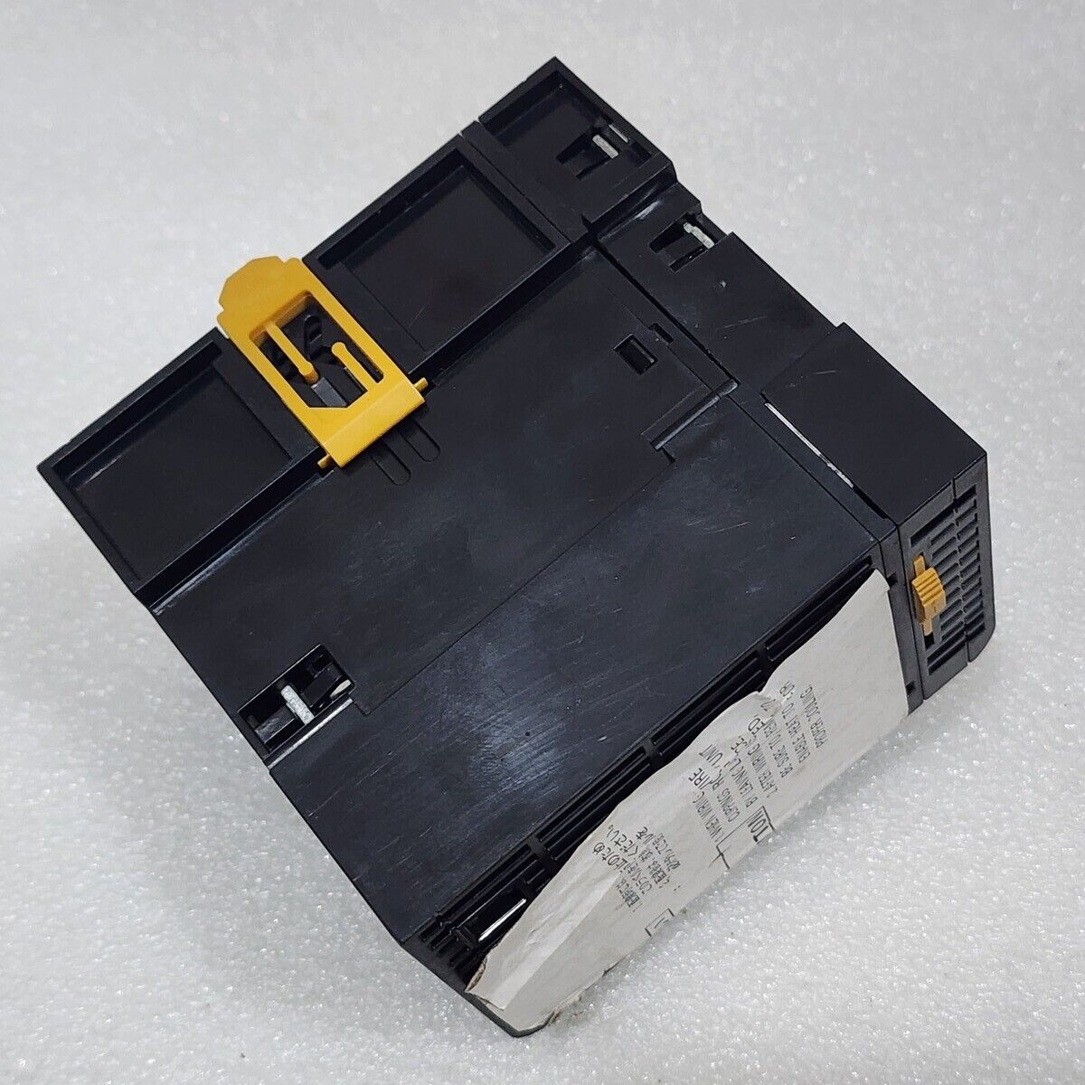 OMRON CJ1W-PA205R POWER SUPPLY UNIT 100-240V