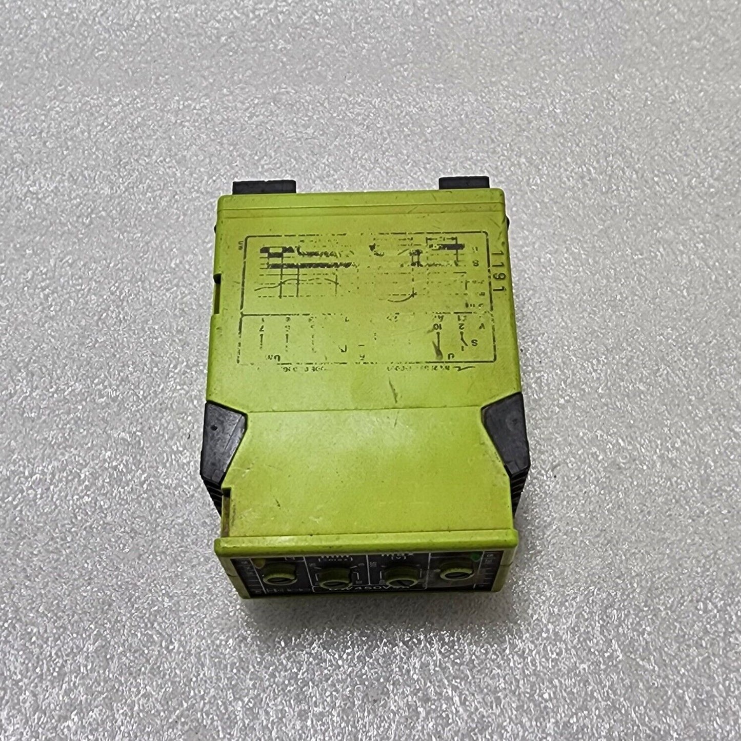 TELE UW450V4X TIMER RELAY
