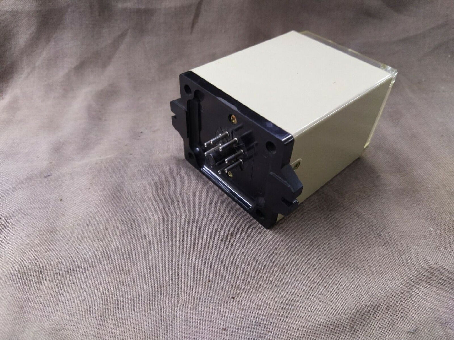 Omron SE-SP1 Motor Relay 100-110V AC