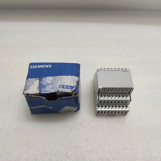 SIEMENS TXM1.8U 8-CH UNIVERSAL I/O MODULE 