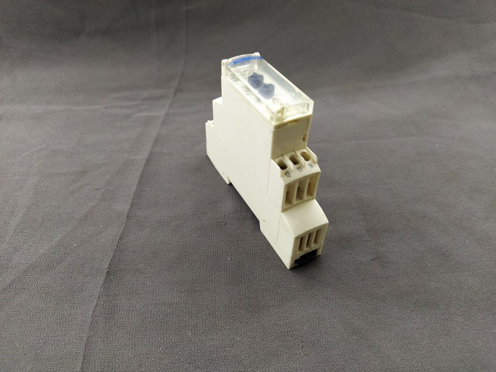 Telemecanique RM17TA00 Modular Multifunction 3-Phase Supply Control Relay 208-48